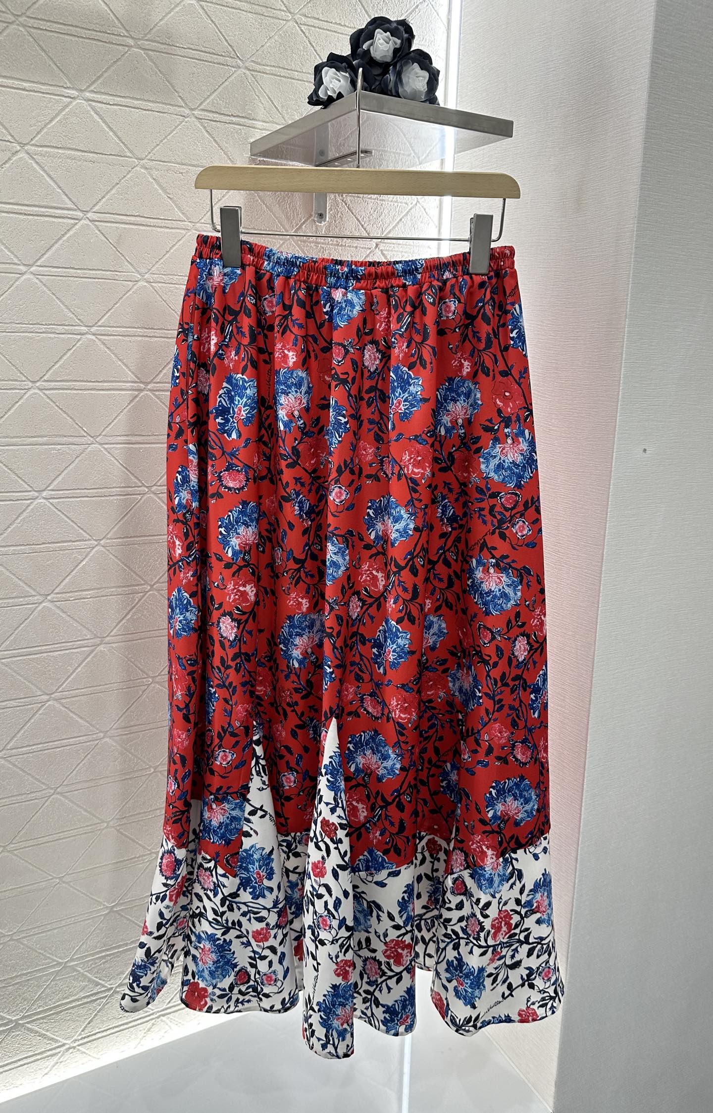 L 2025 new products Midi skirt