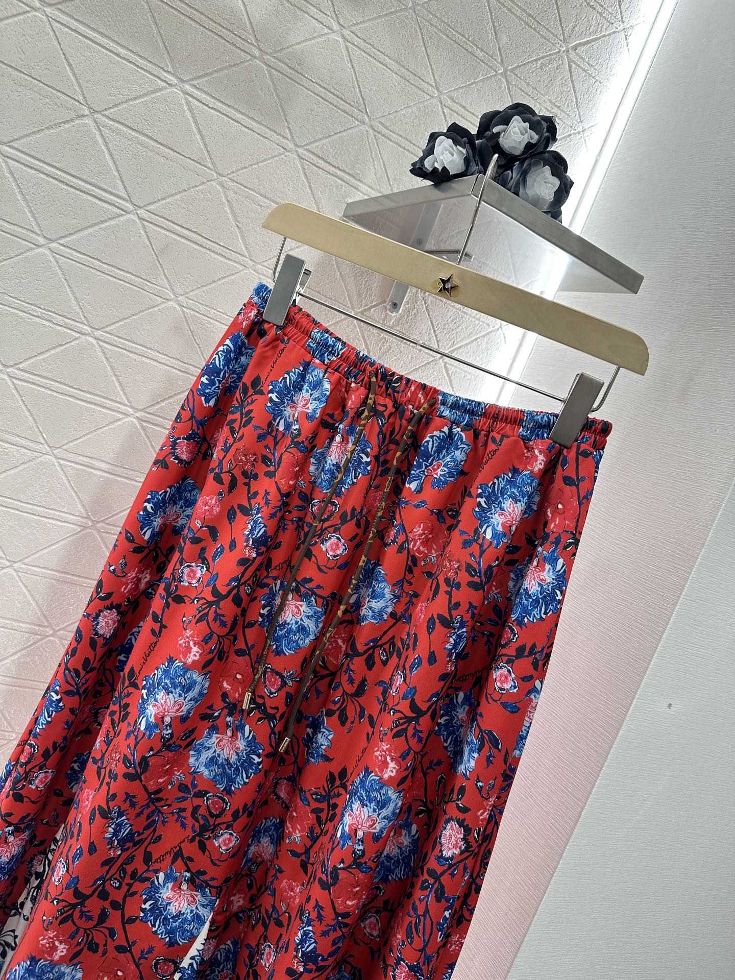 L 2025 new products Midi skirt