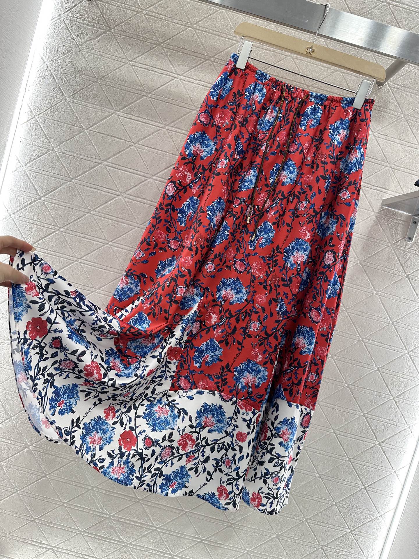L 2025 new products Midi skirt