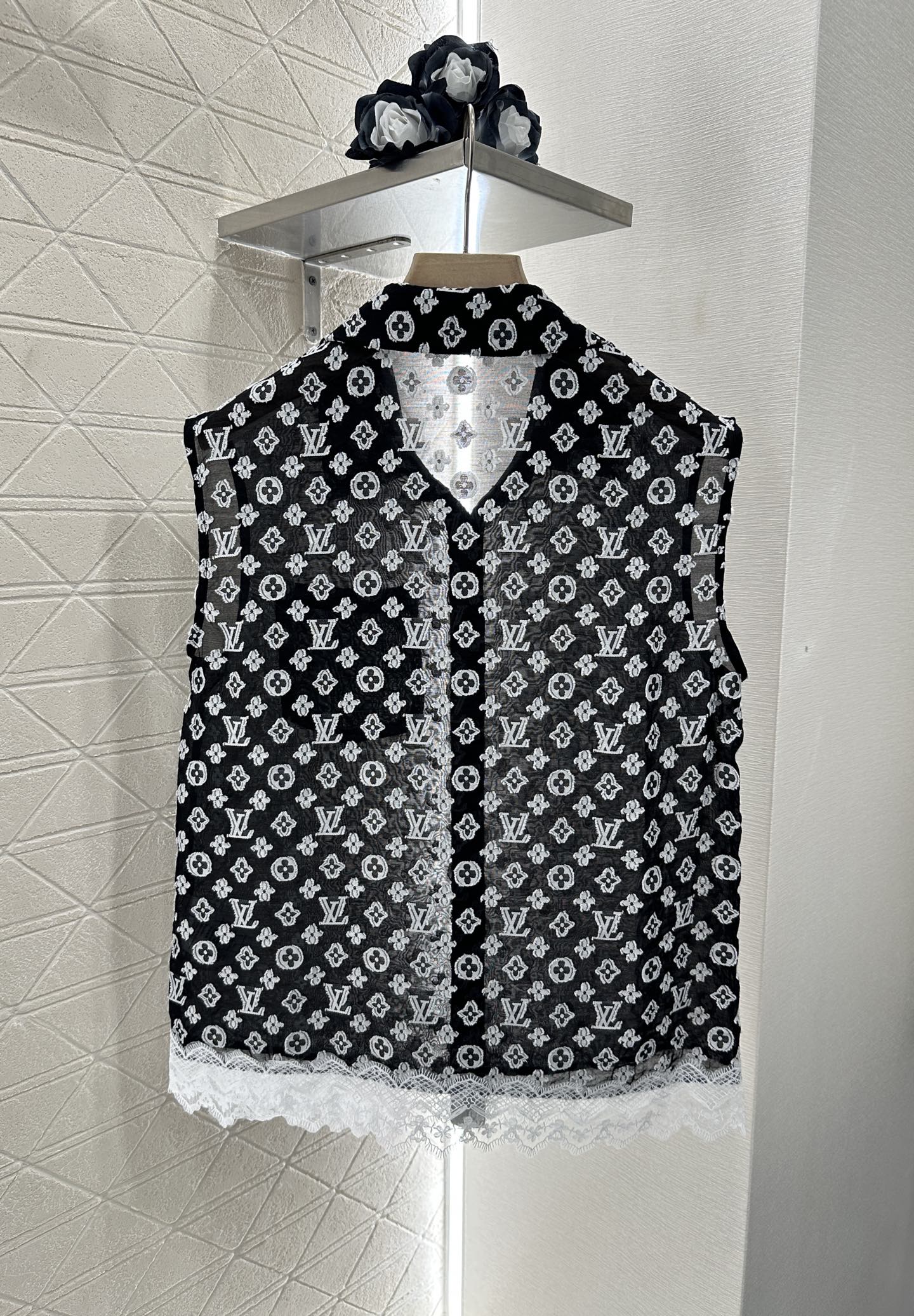 L 2025 new products Sleeveless shirt