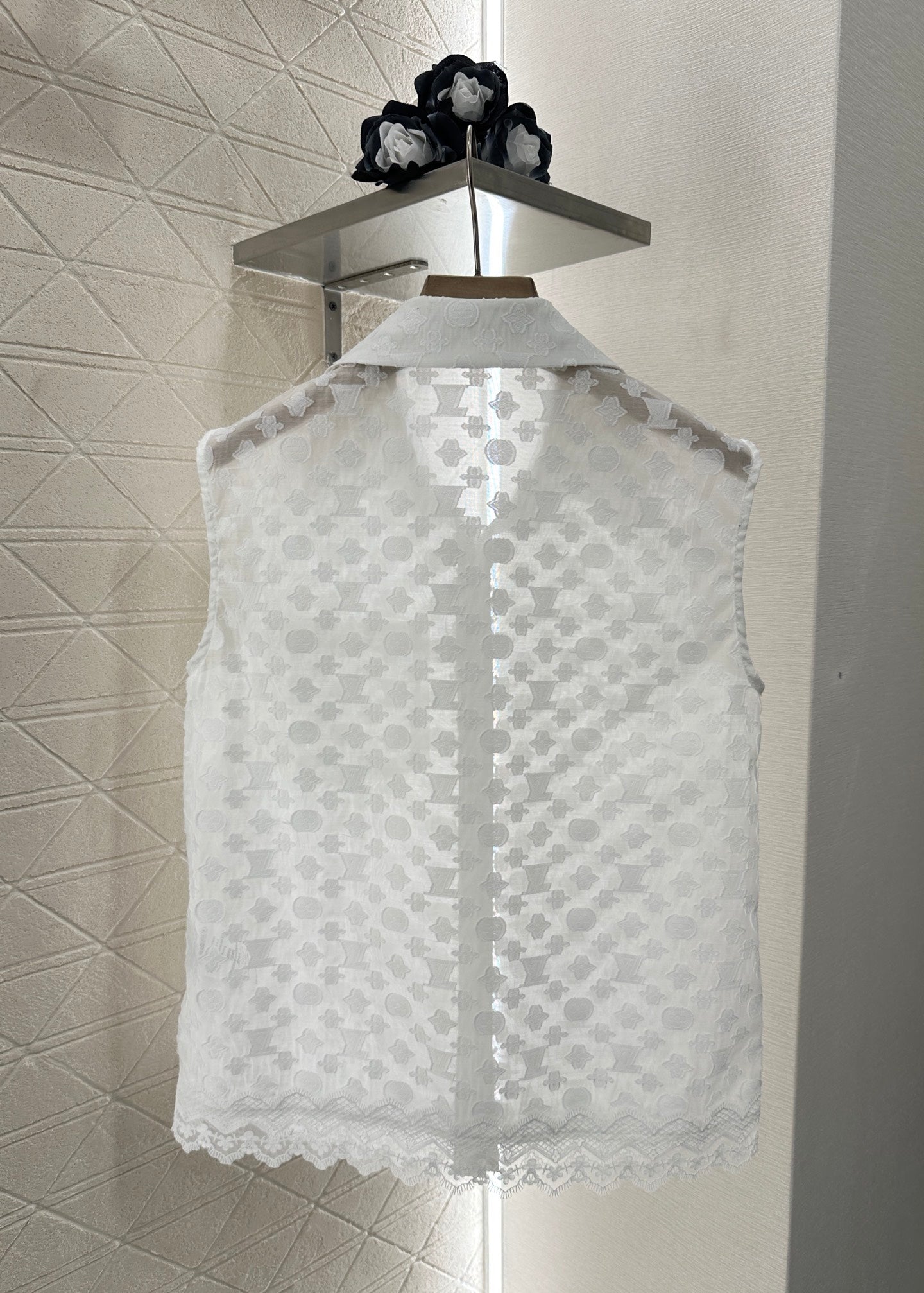L 2025 new products Sleeveless shirt