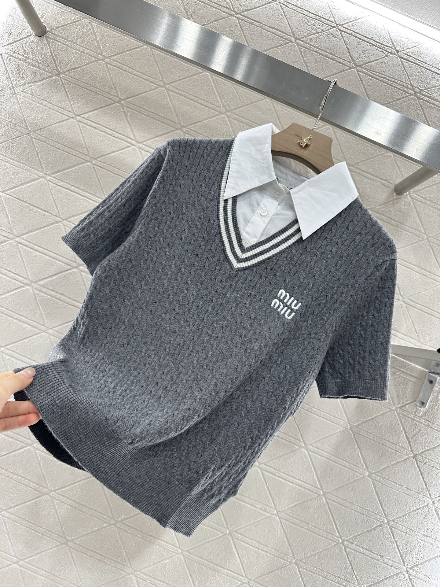 M 2025 new products Knitted tops