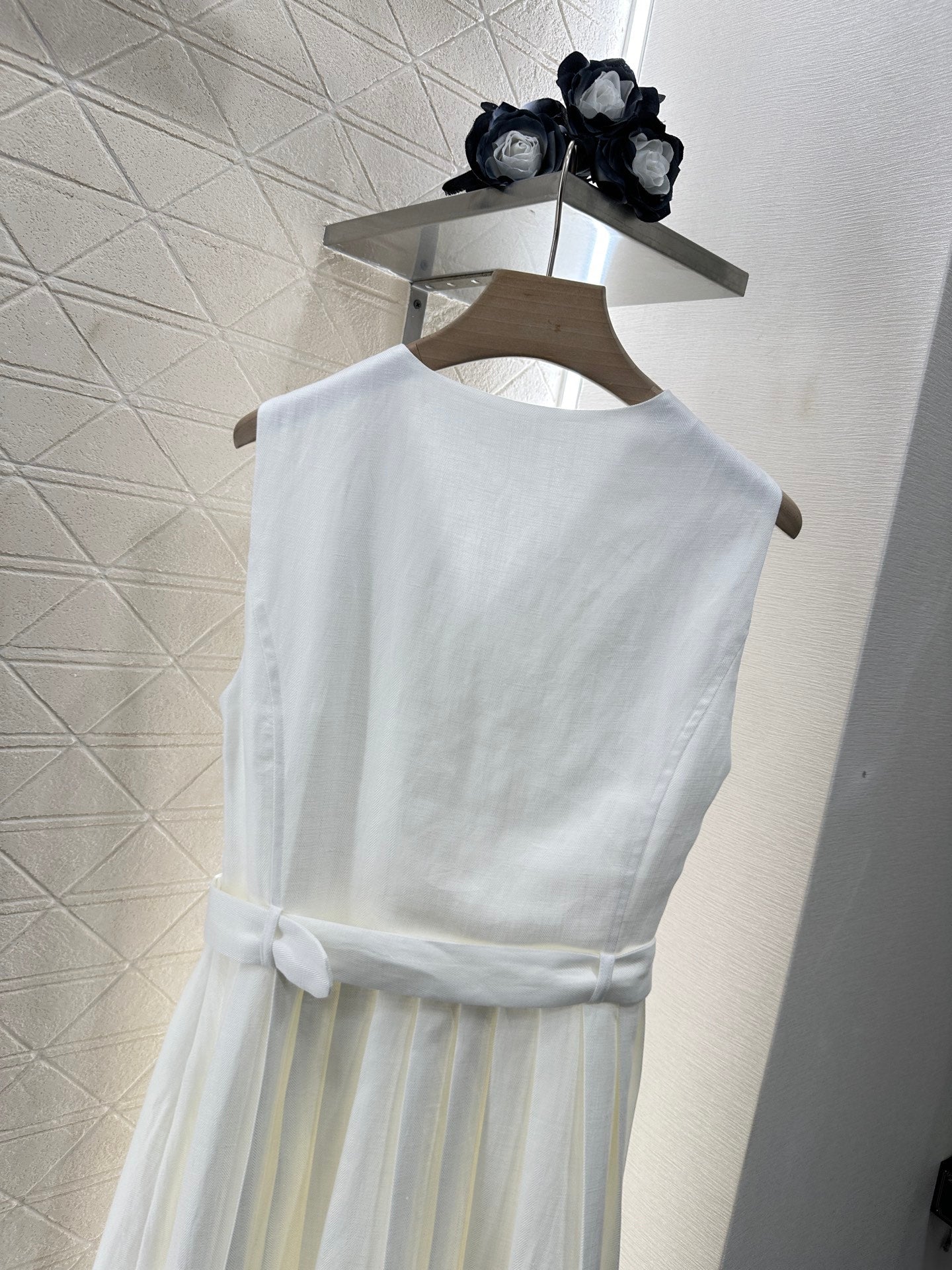 M 25 new product Belt pleated vest dress