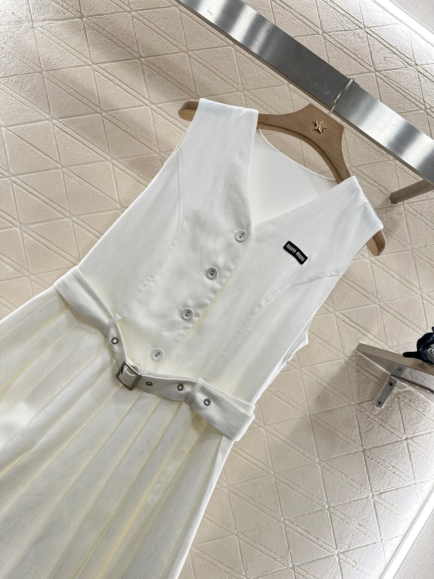 M 25 new product Belt pleated vest dress