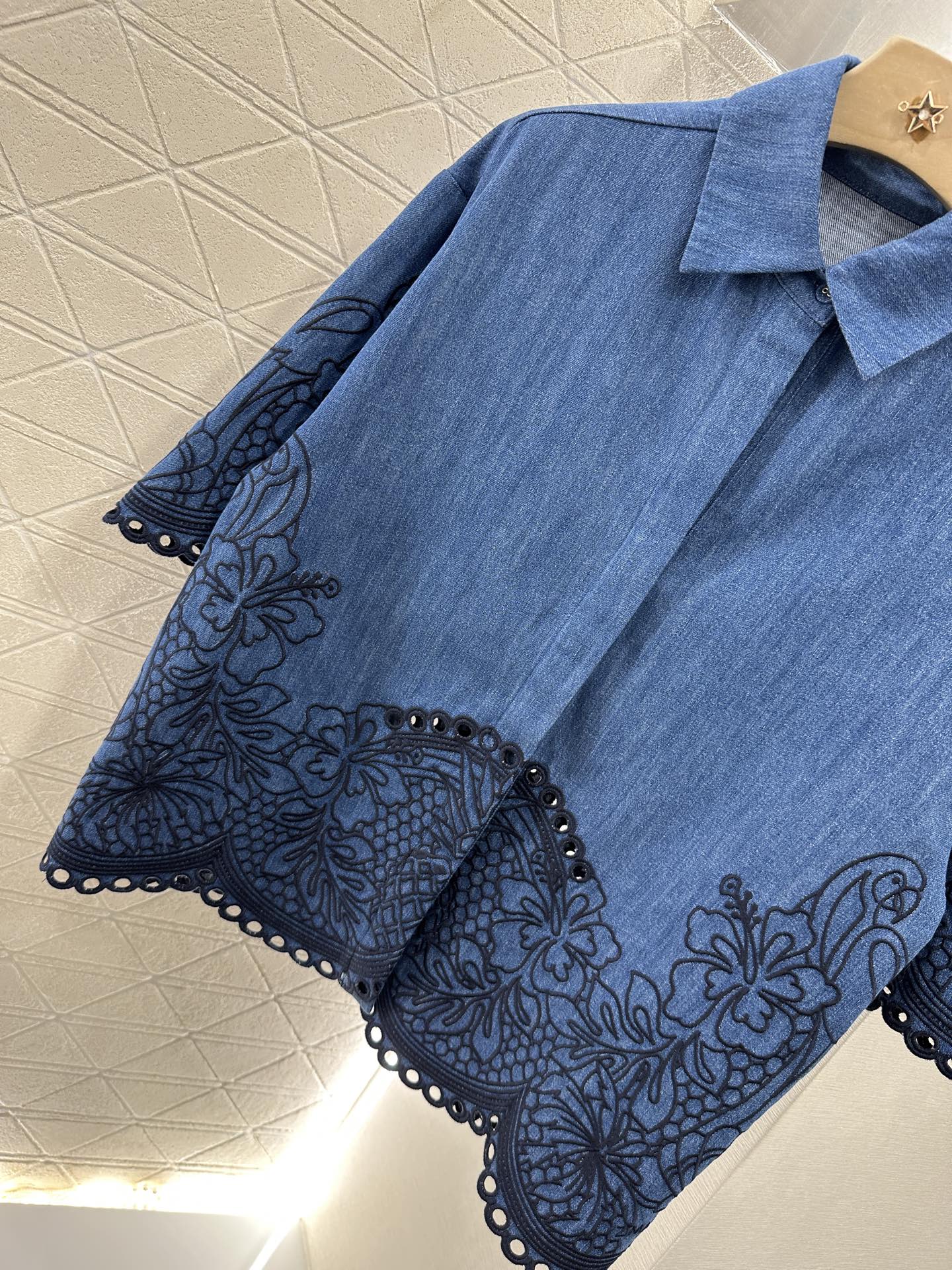Z*♥New Arrival Embroidered Denim Shirt Shorts Set