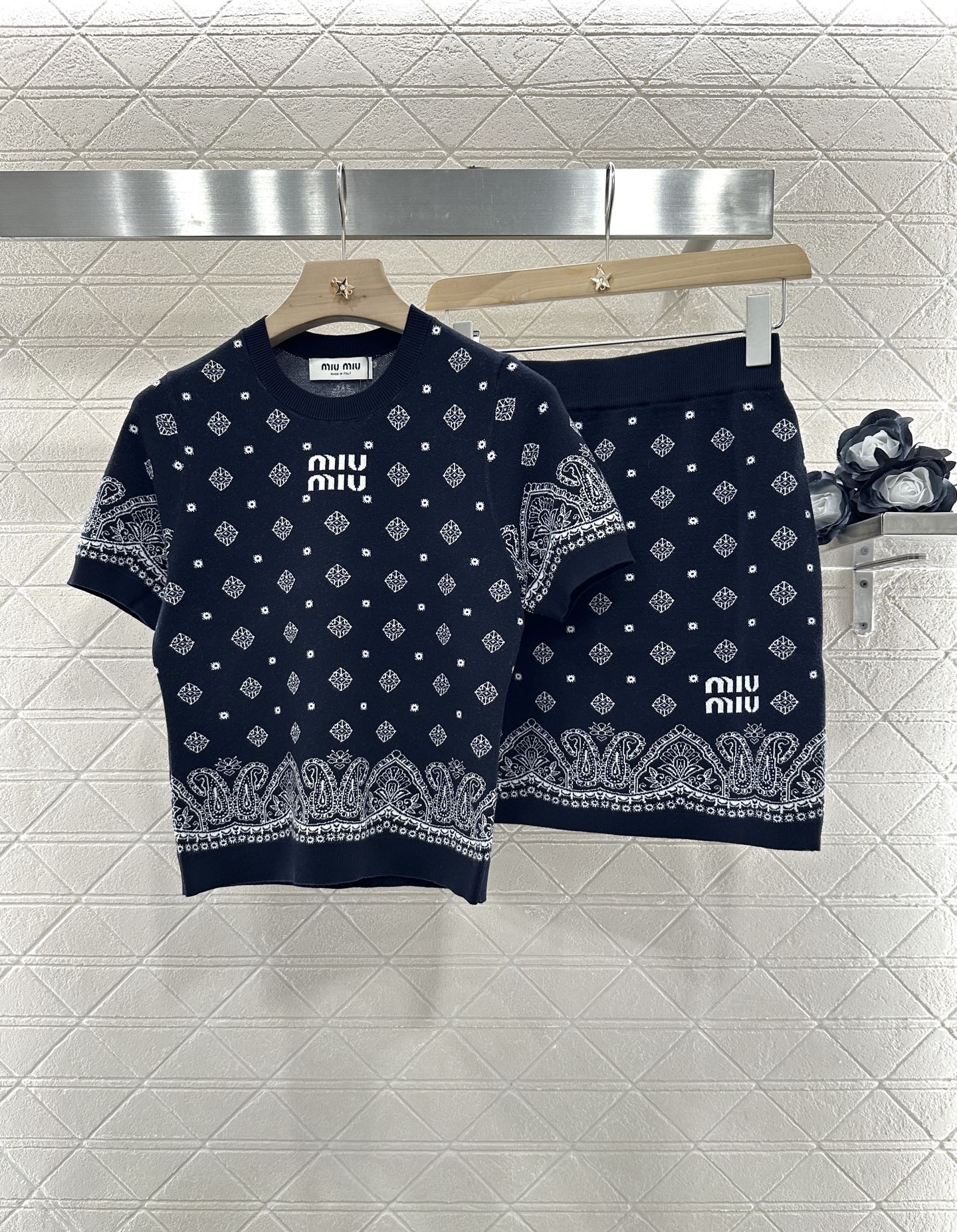 M 2025 new product Short-sleeved skirt suit