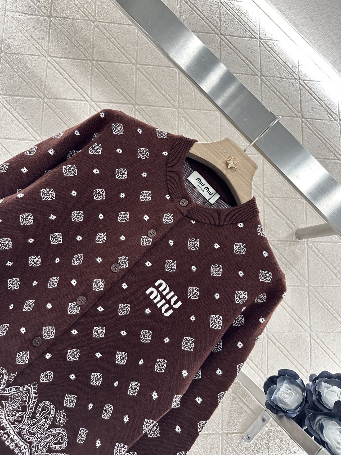 M 2025 new product Knitted long-sleeved cardigan