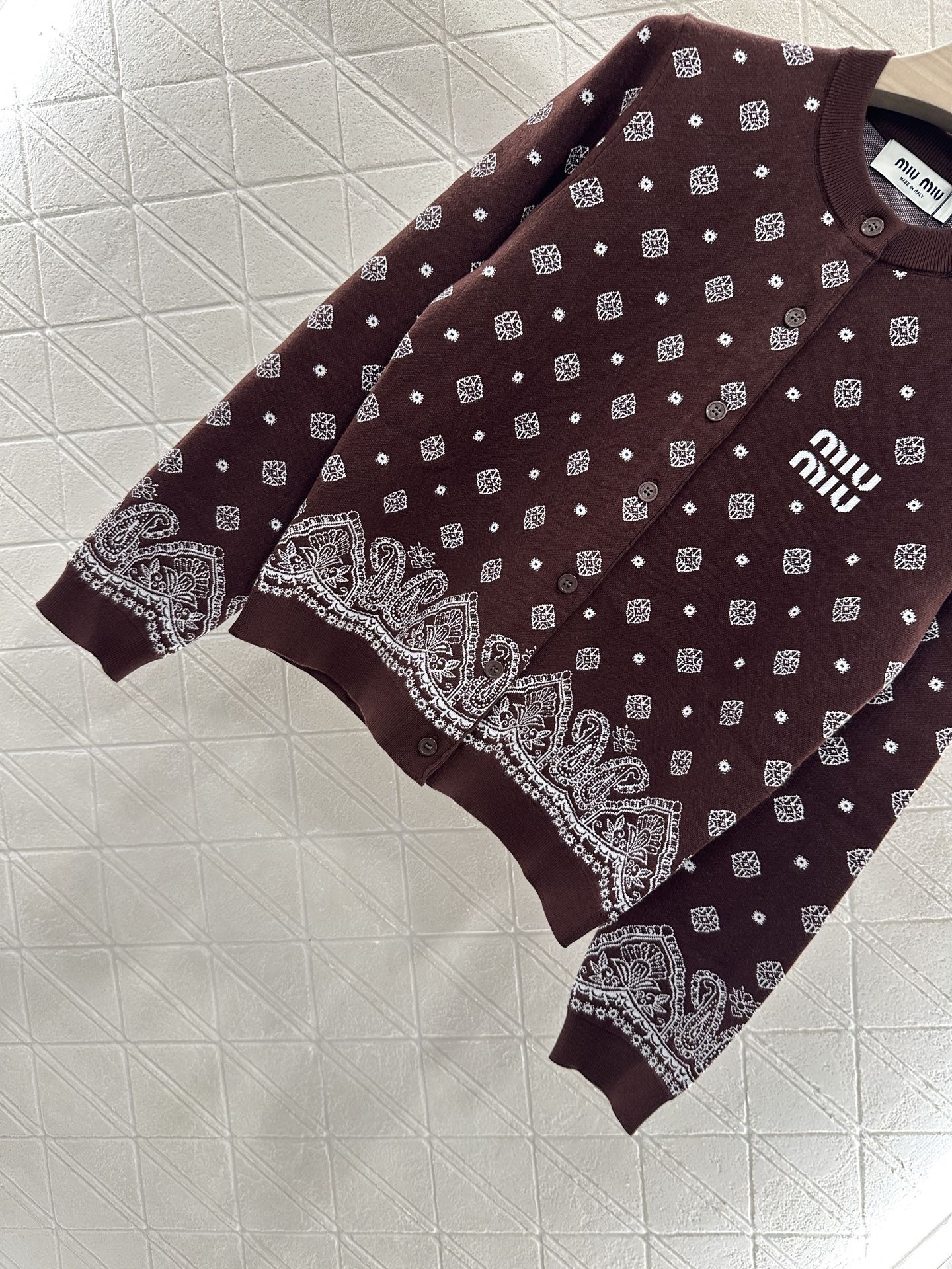 M 2025 new product Knitted long-sleeved cardigan