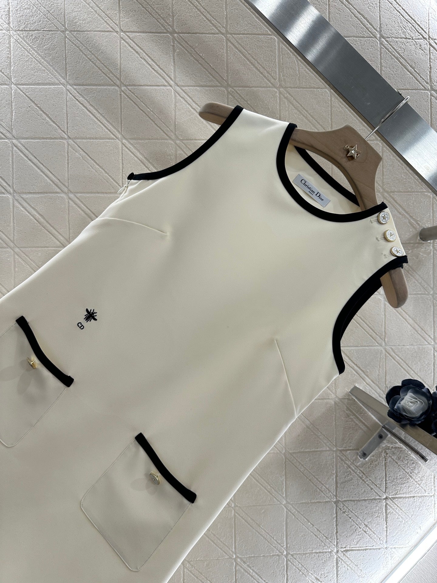 D 2025 new product Shoulder buckle vest dress