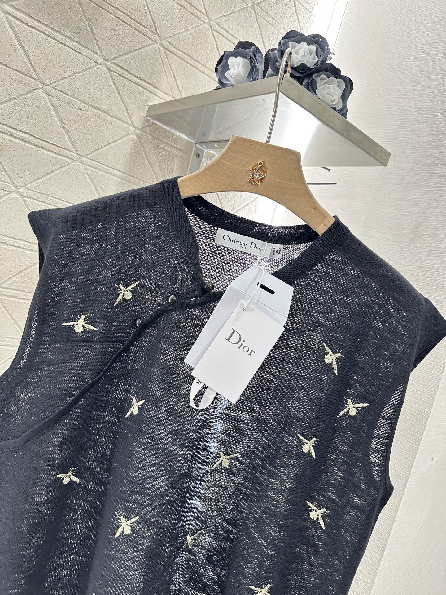 D 2025 neues Produkt Bestickte Strickweste