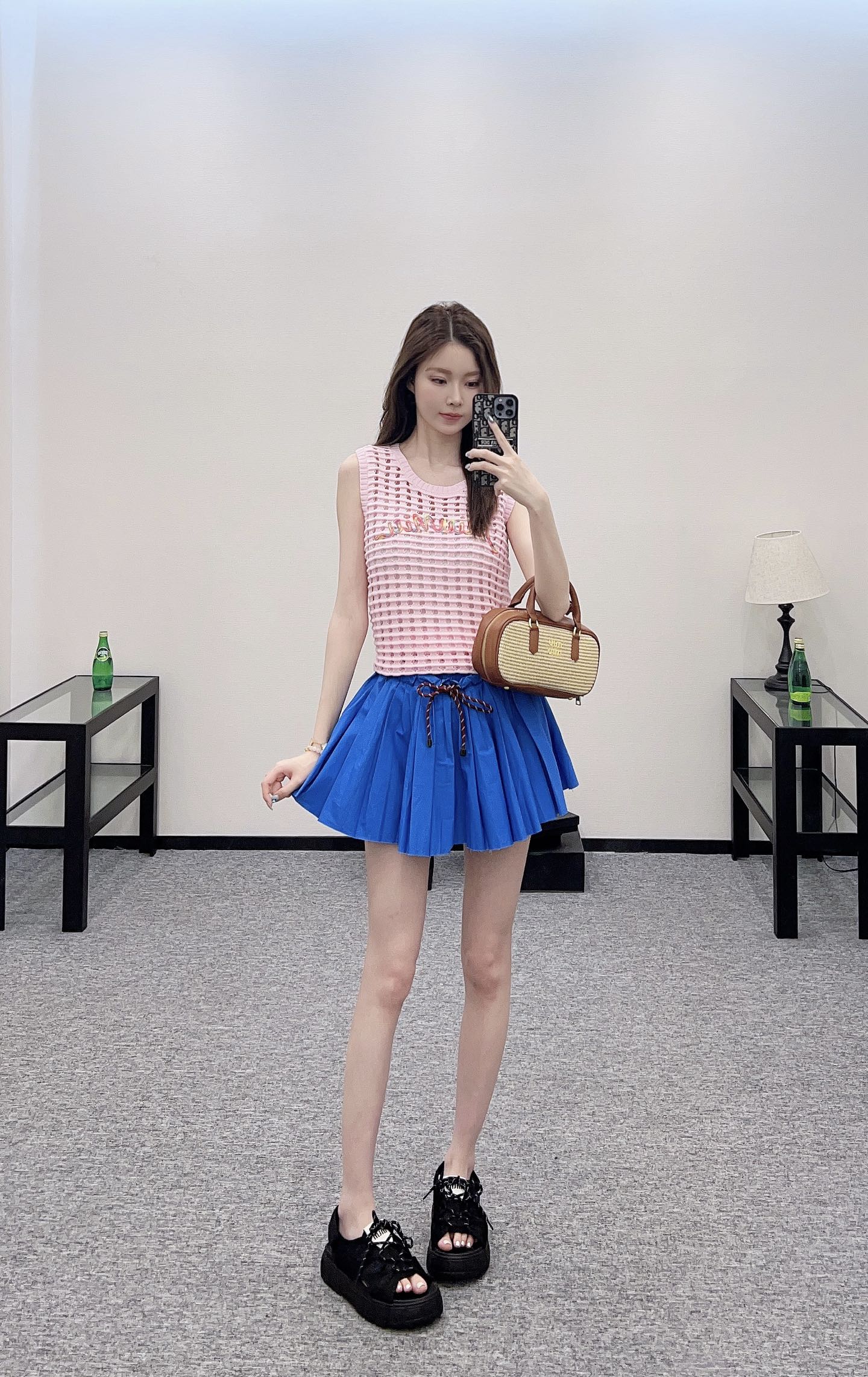 M 2025 new product Hollow knitted vest