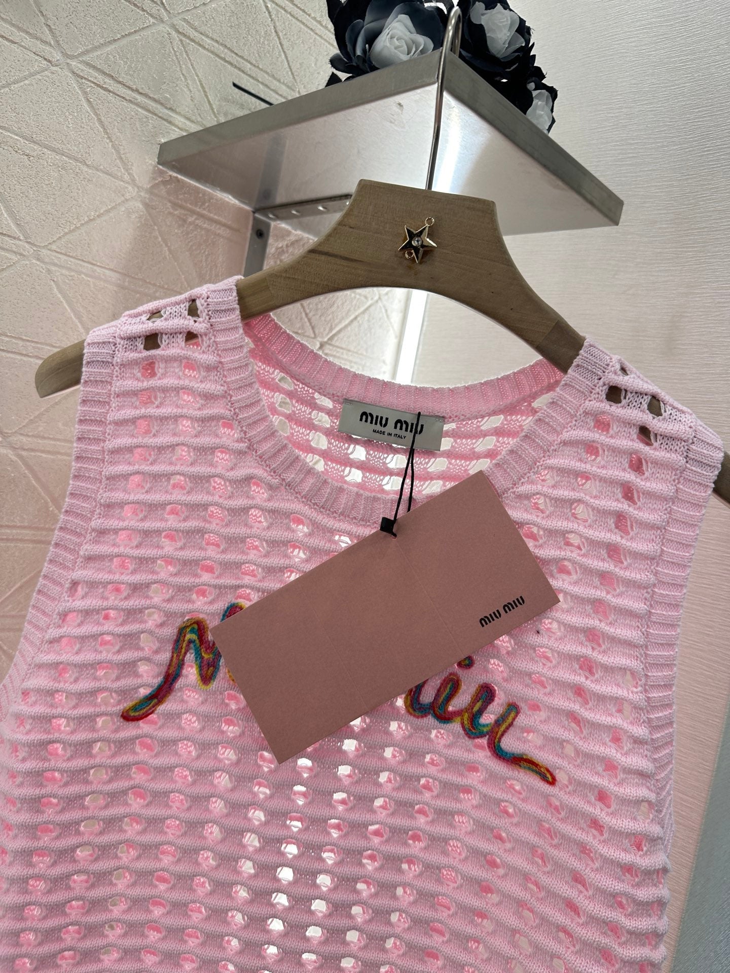 M 2025 new product Hollow knitted vest