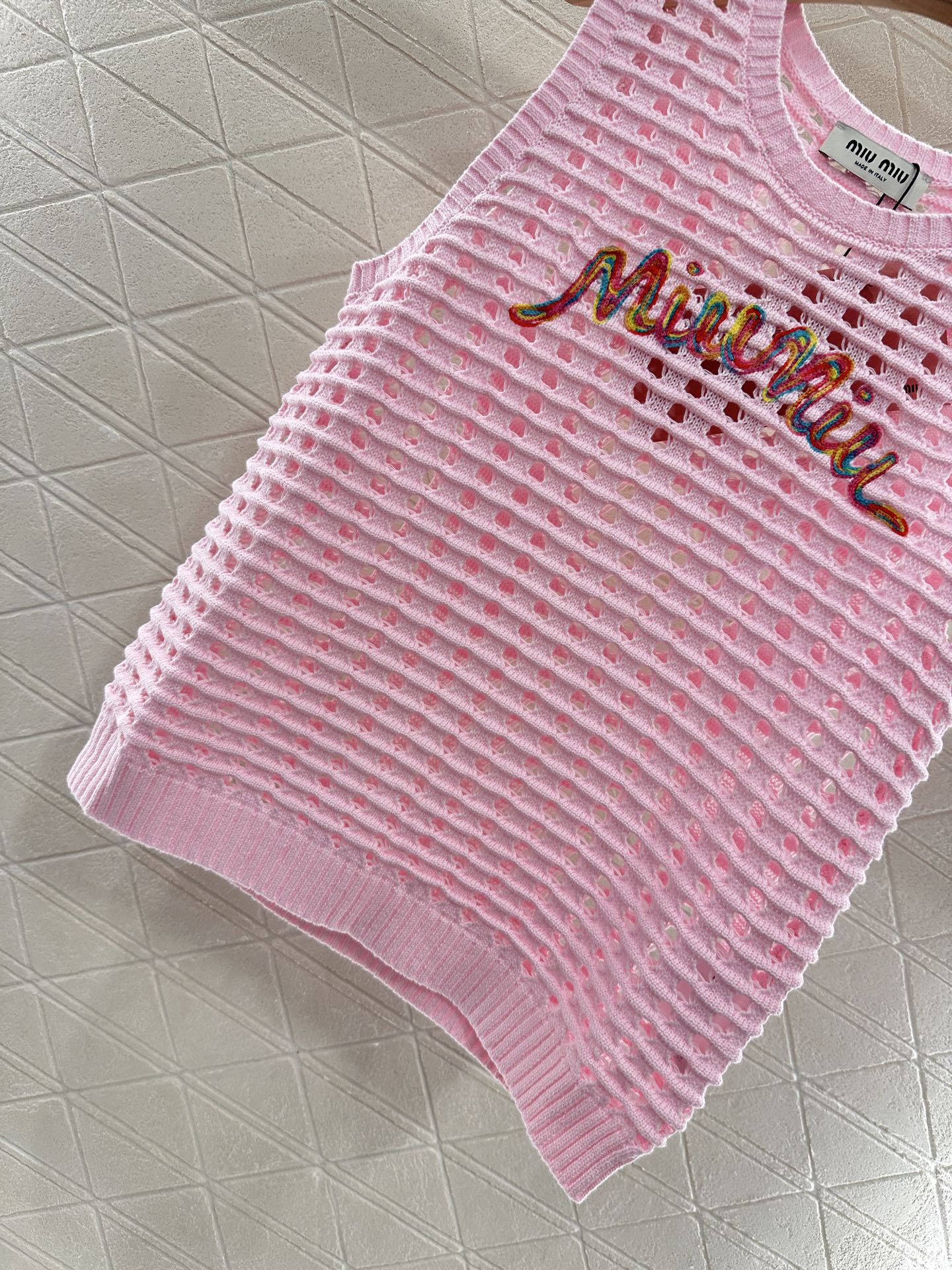 M 2025 new product Hollow knitted vest