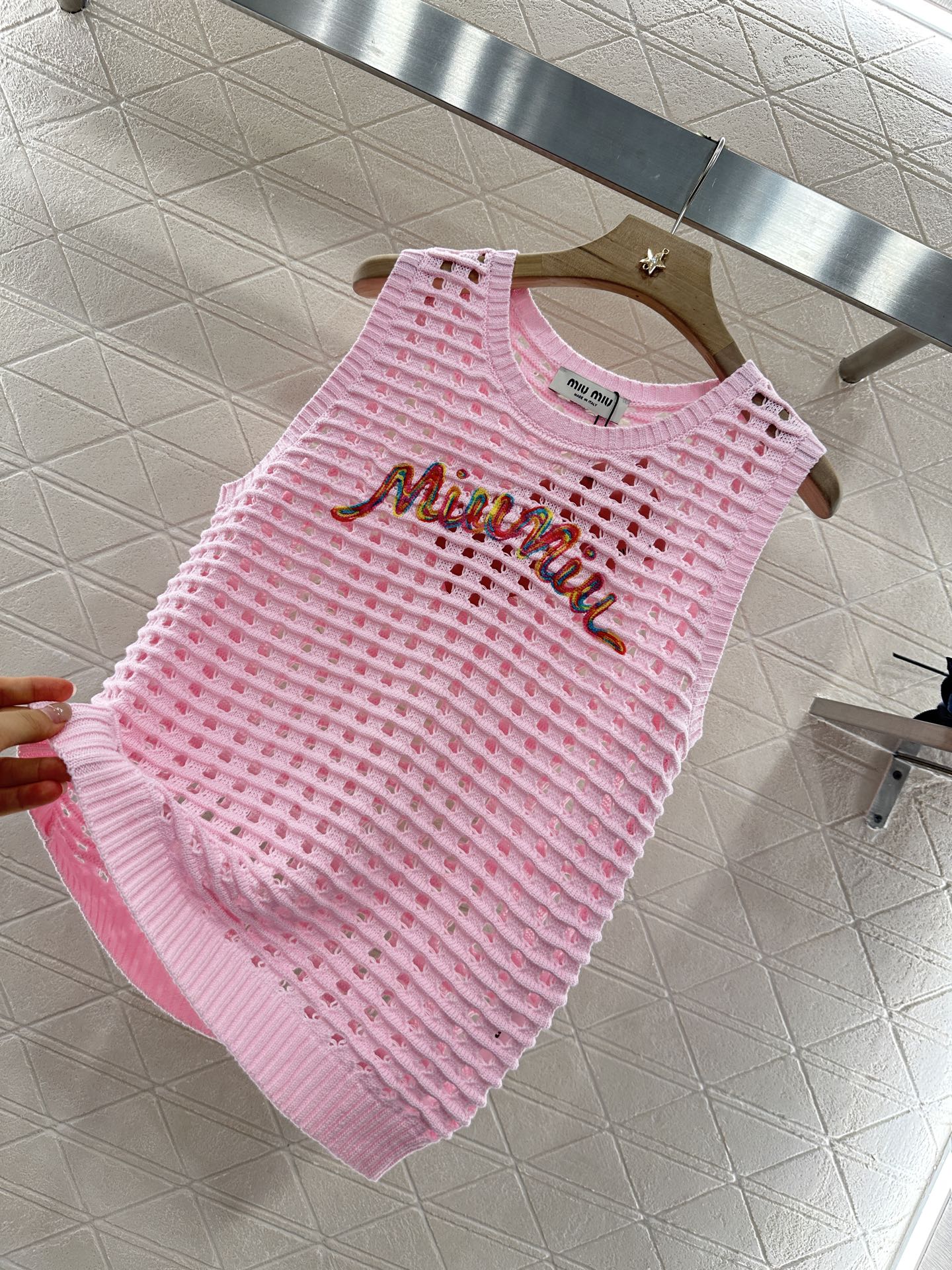 M 2025 new product Hollow knitted vest