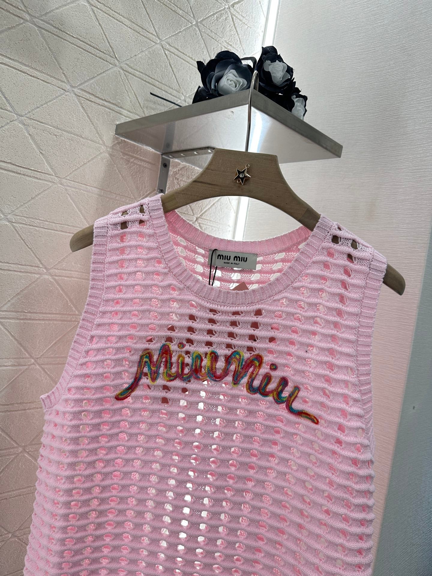 M 2025 new product Hollow knitted vest
