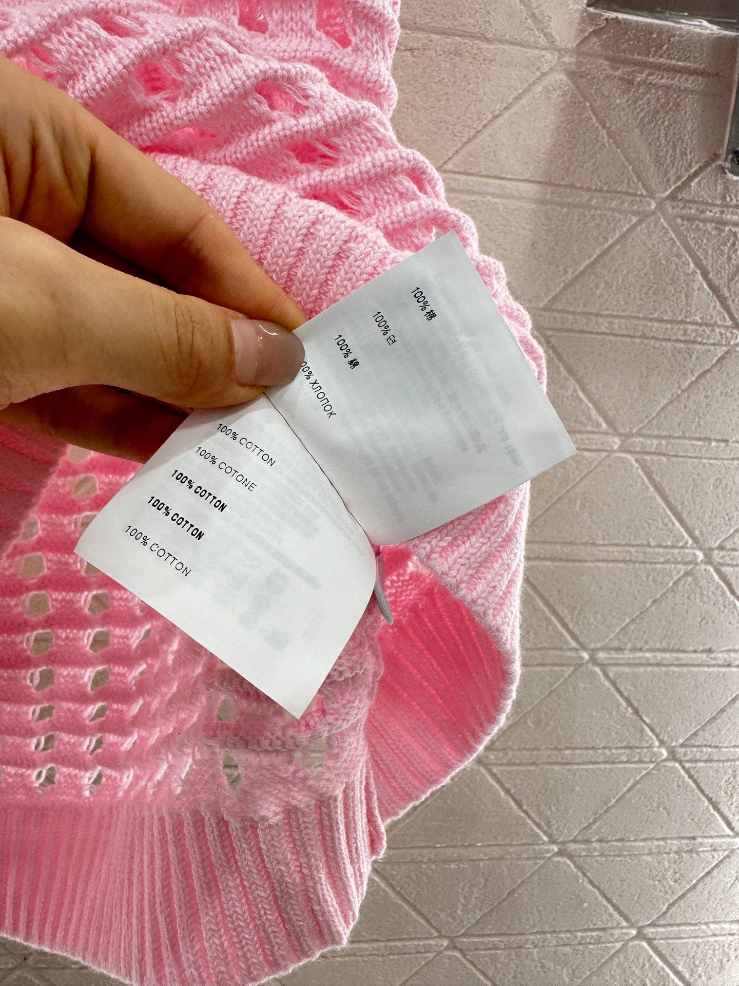 M 2025 new product Hollow knitted vest
