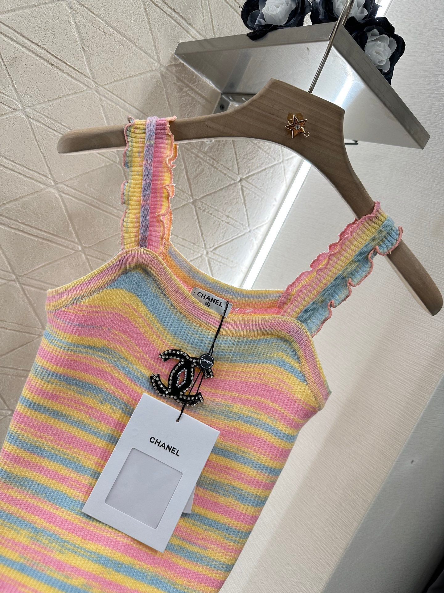 C 2025 new product Striped knitted vest