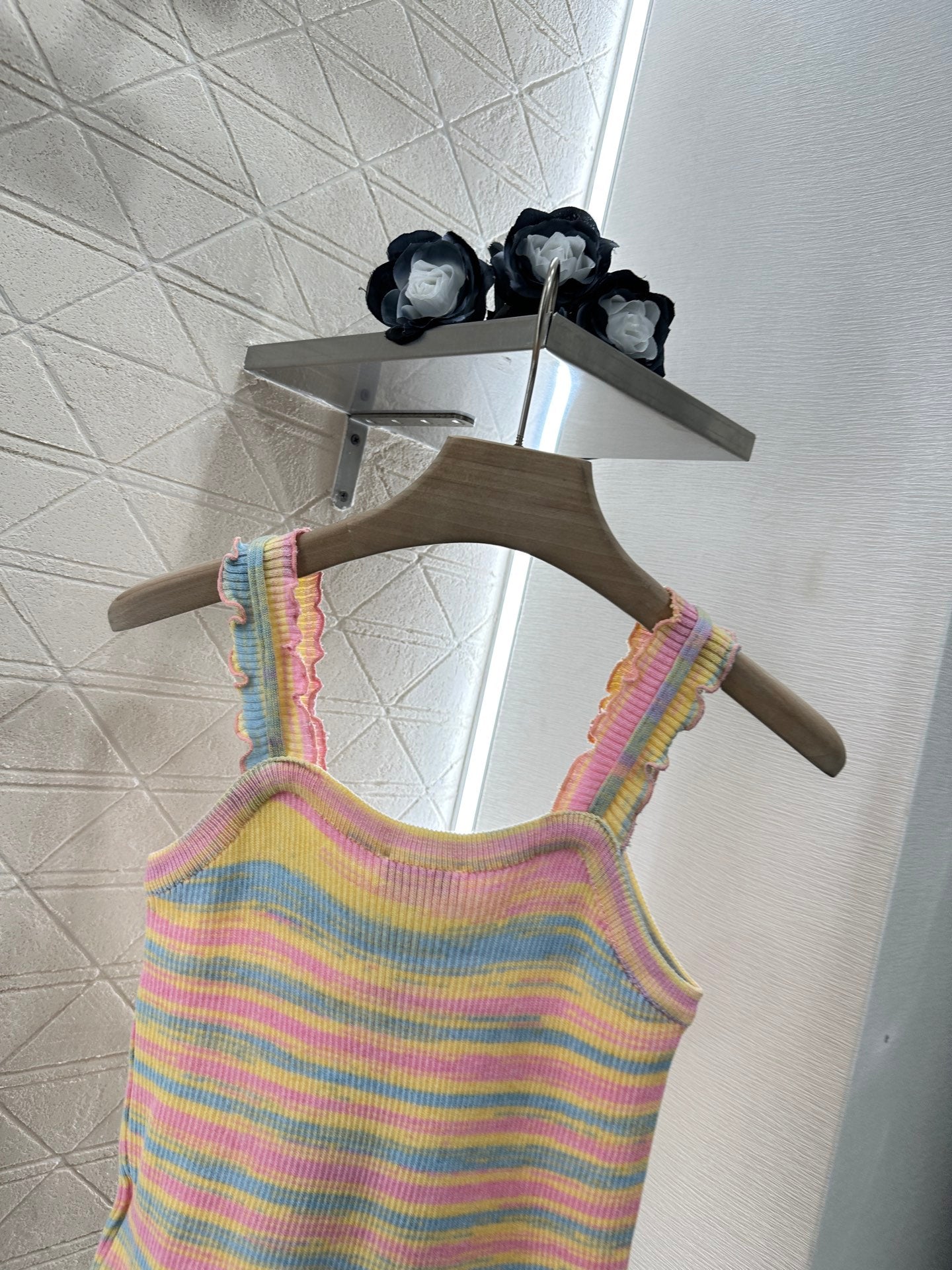 C 2025 new product Striped knitted vest