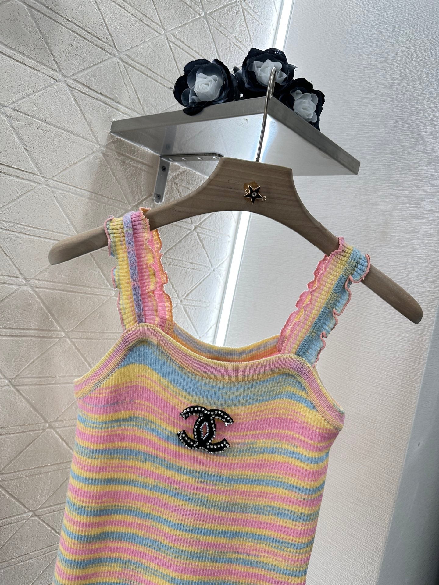 C 2025 new product Striped knitted vest