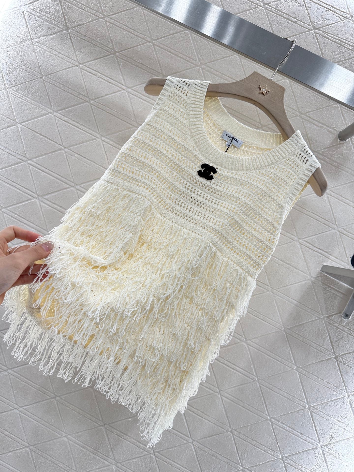 C 2025 new product Tassel knitted vest