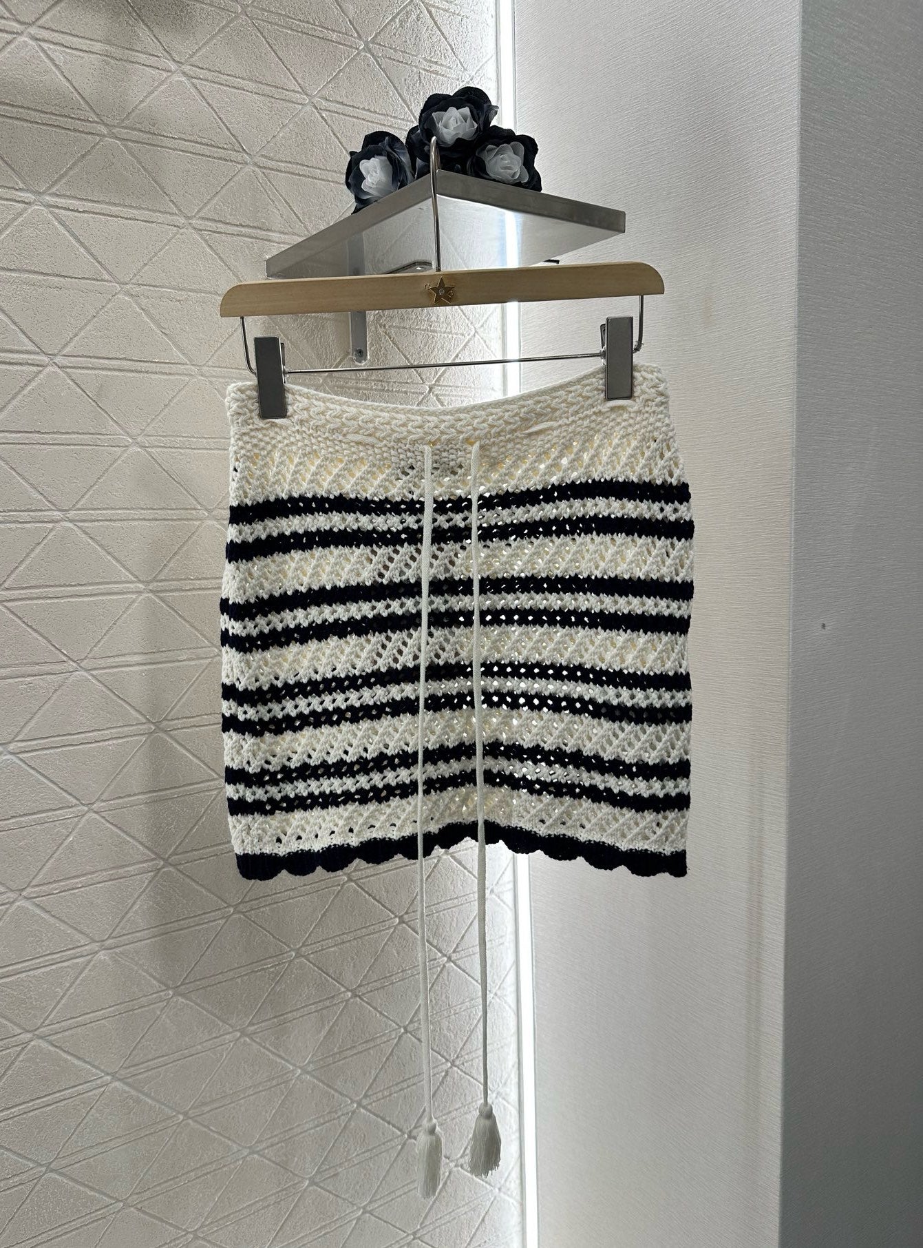 M 2025 new product Short-sleeved cardigan and skirt set