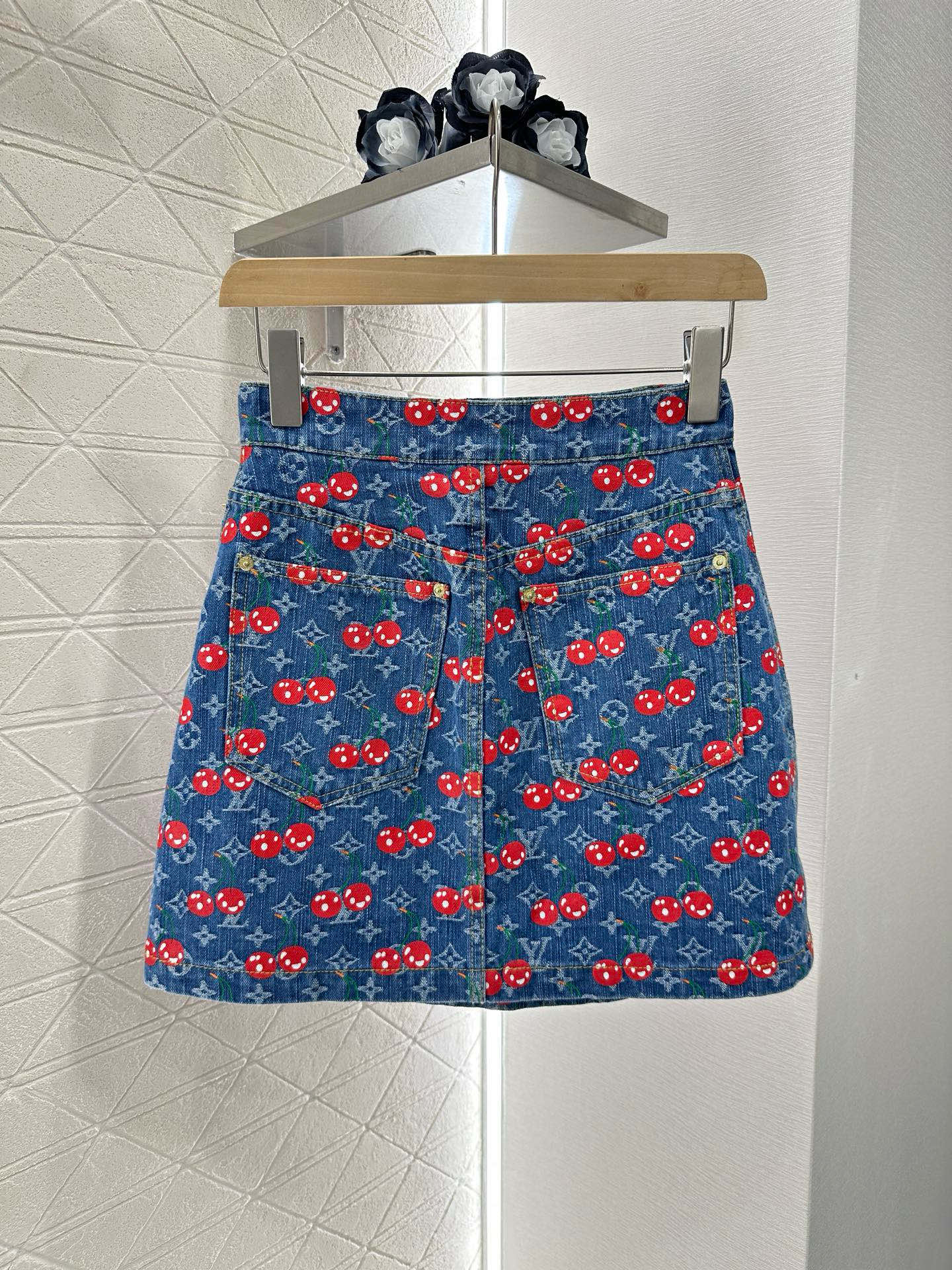 L 2025 new products Vest and skirt set