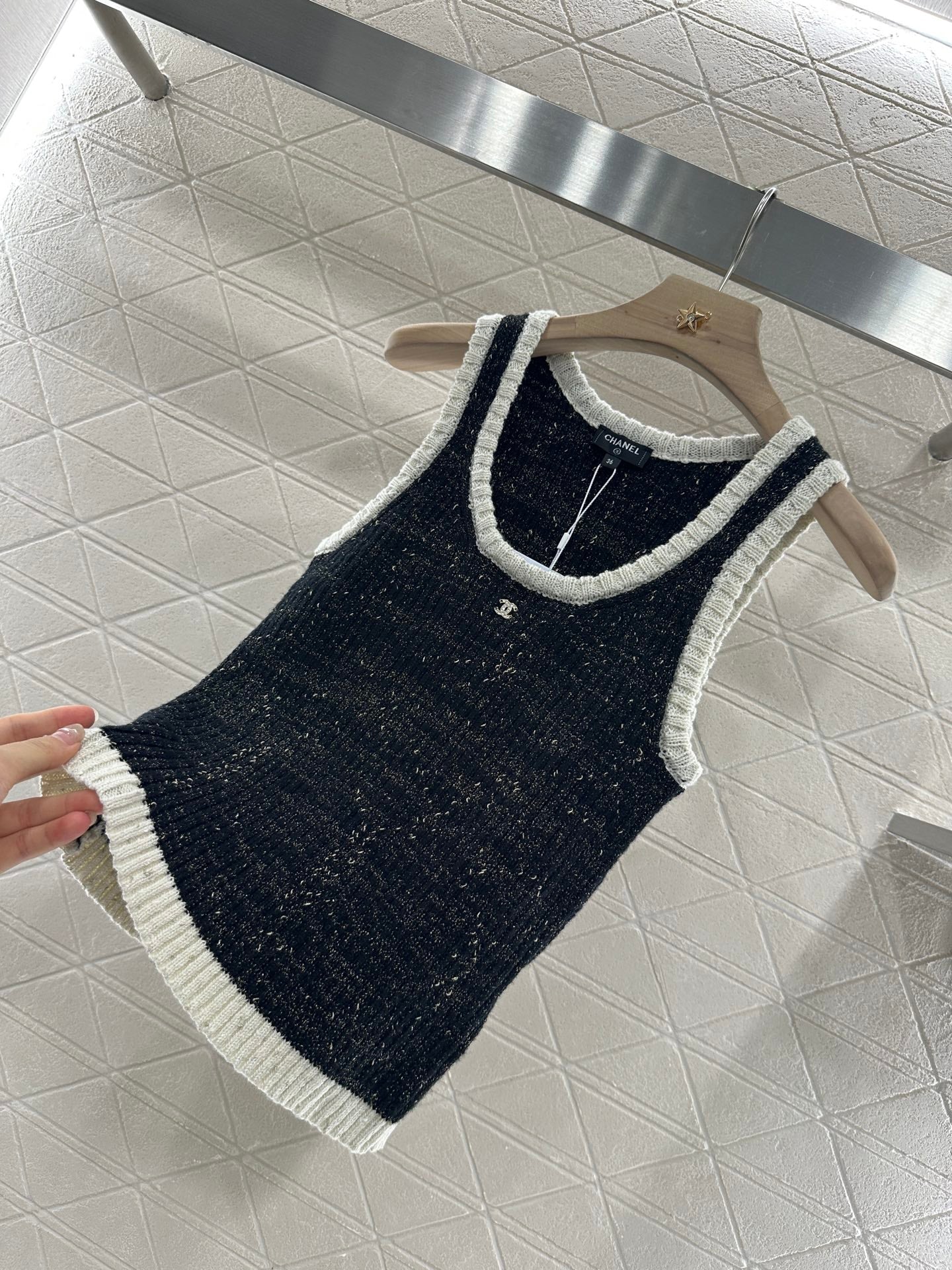 C 25 new product Knitted vest