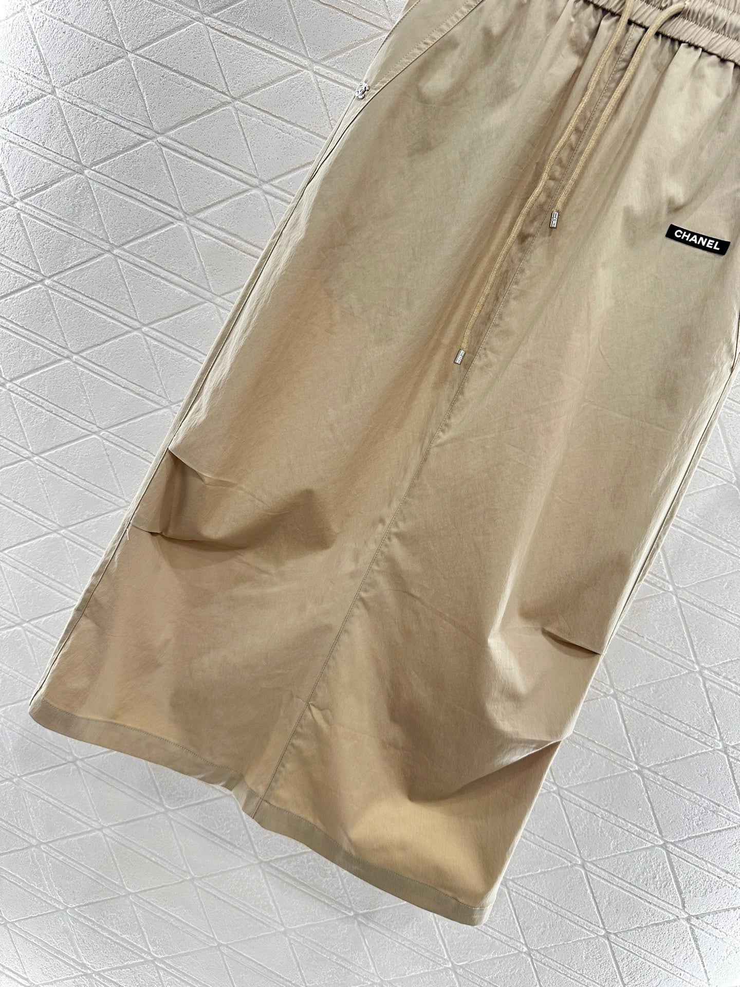 C 25 new product Slit drawstring skirt