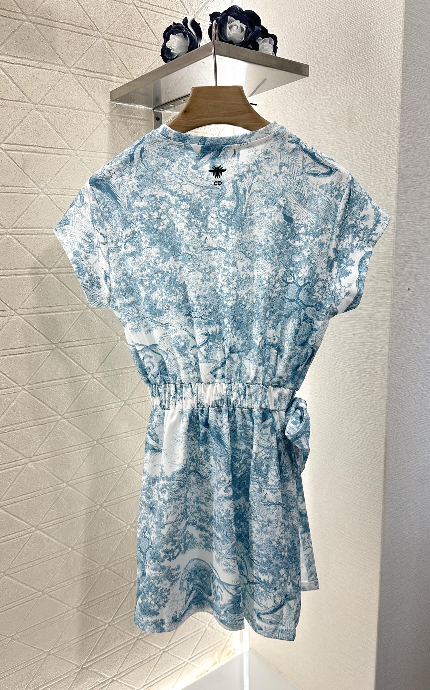 D 2025 new product Lace-up dress