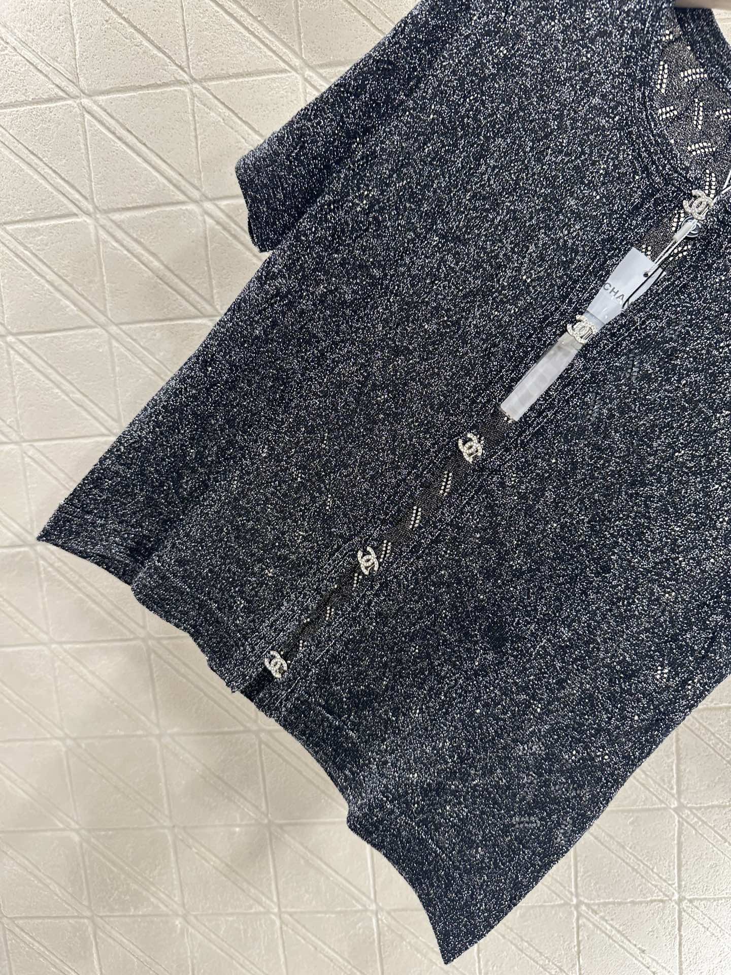C 25 new product Rhinestone button cardigan