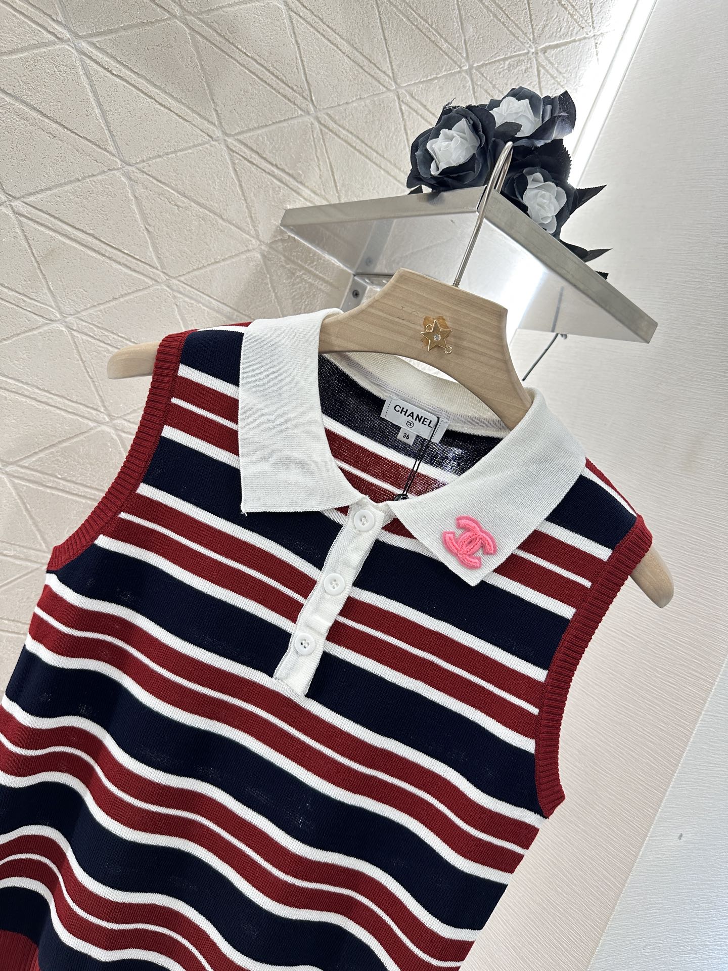 C 25 new product Lapel knitted vest
