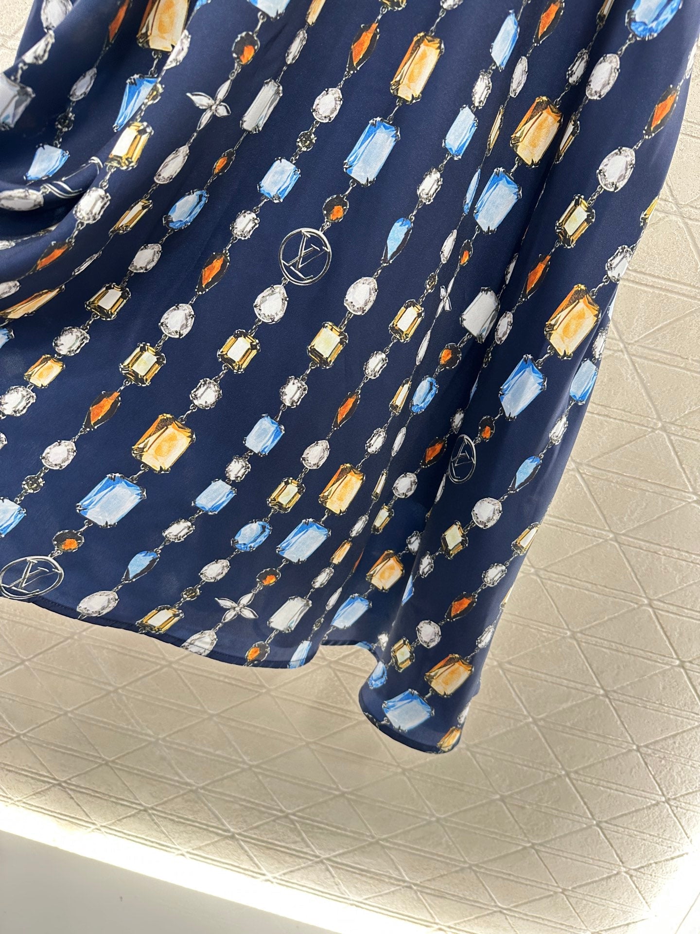 L 25 new product Printed gemstone skirt