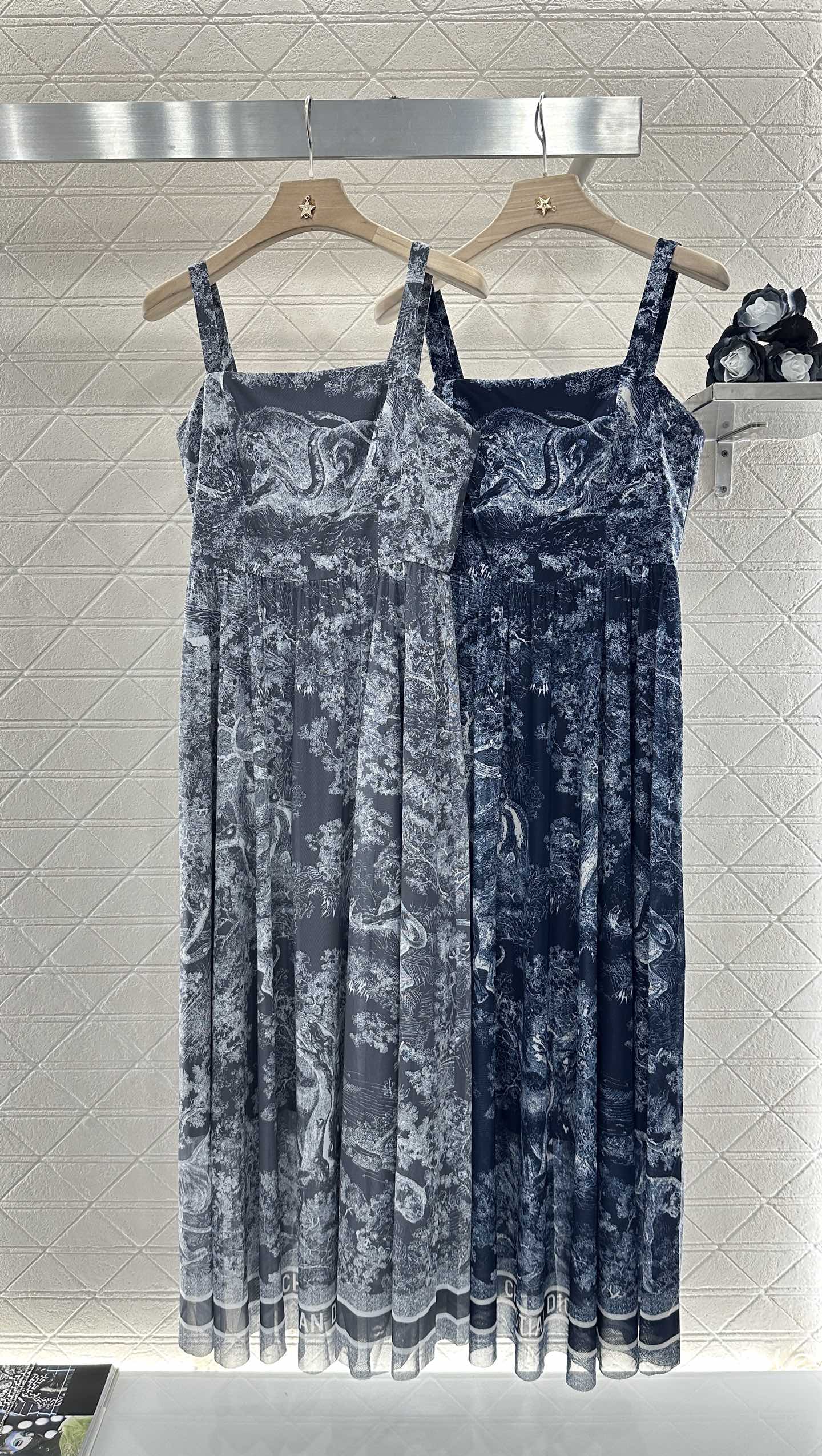 D 25 new product Suspender dress