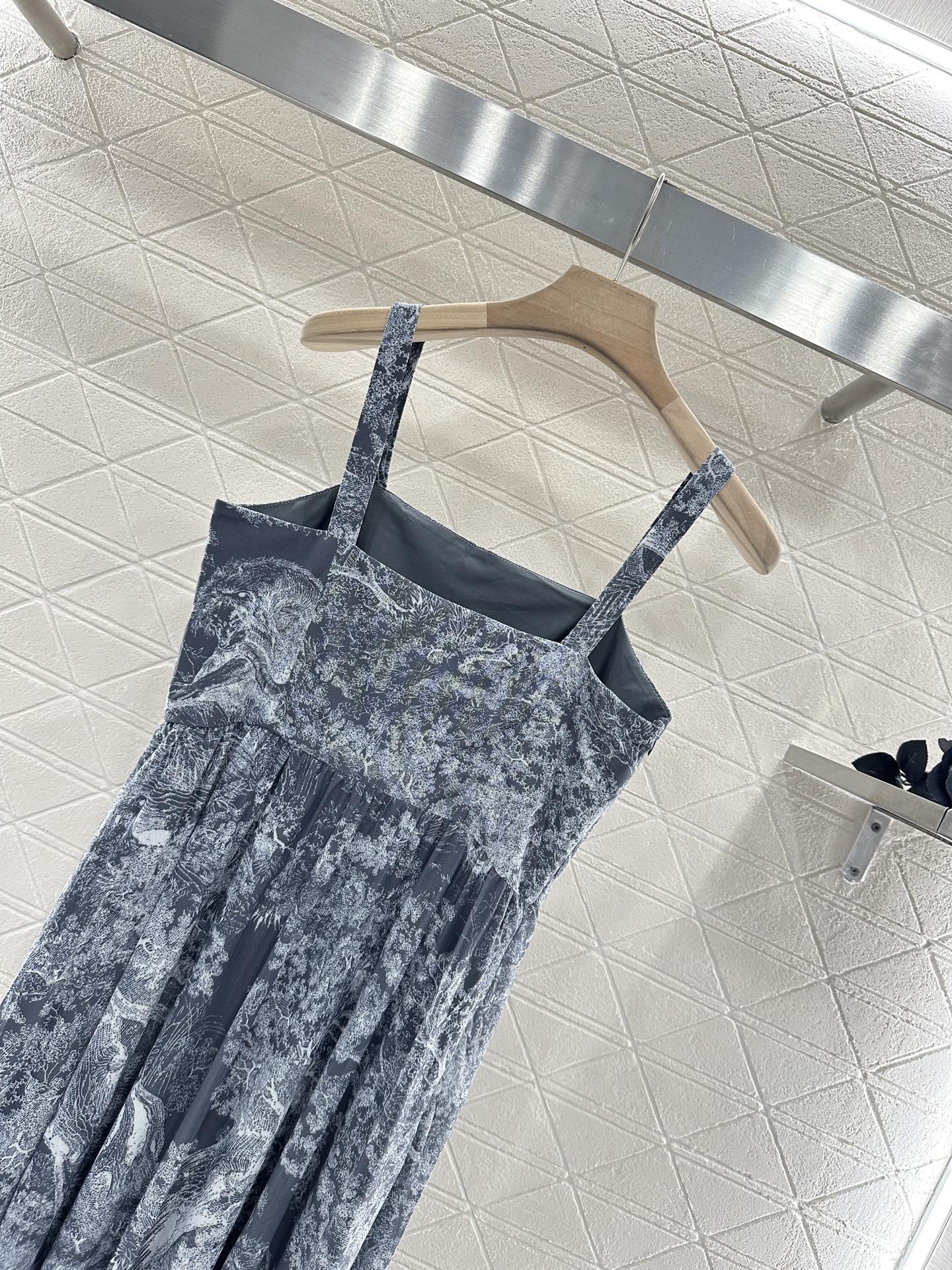 D 25 new product Suspender dress