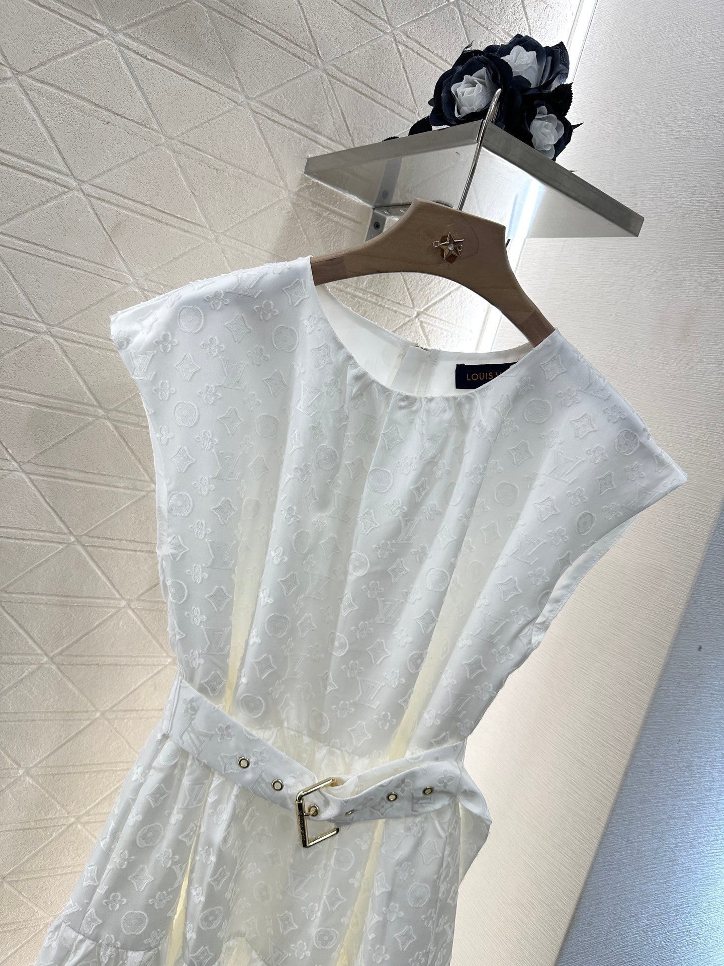 L 25 new arrival Belt sleeveless dress