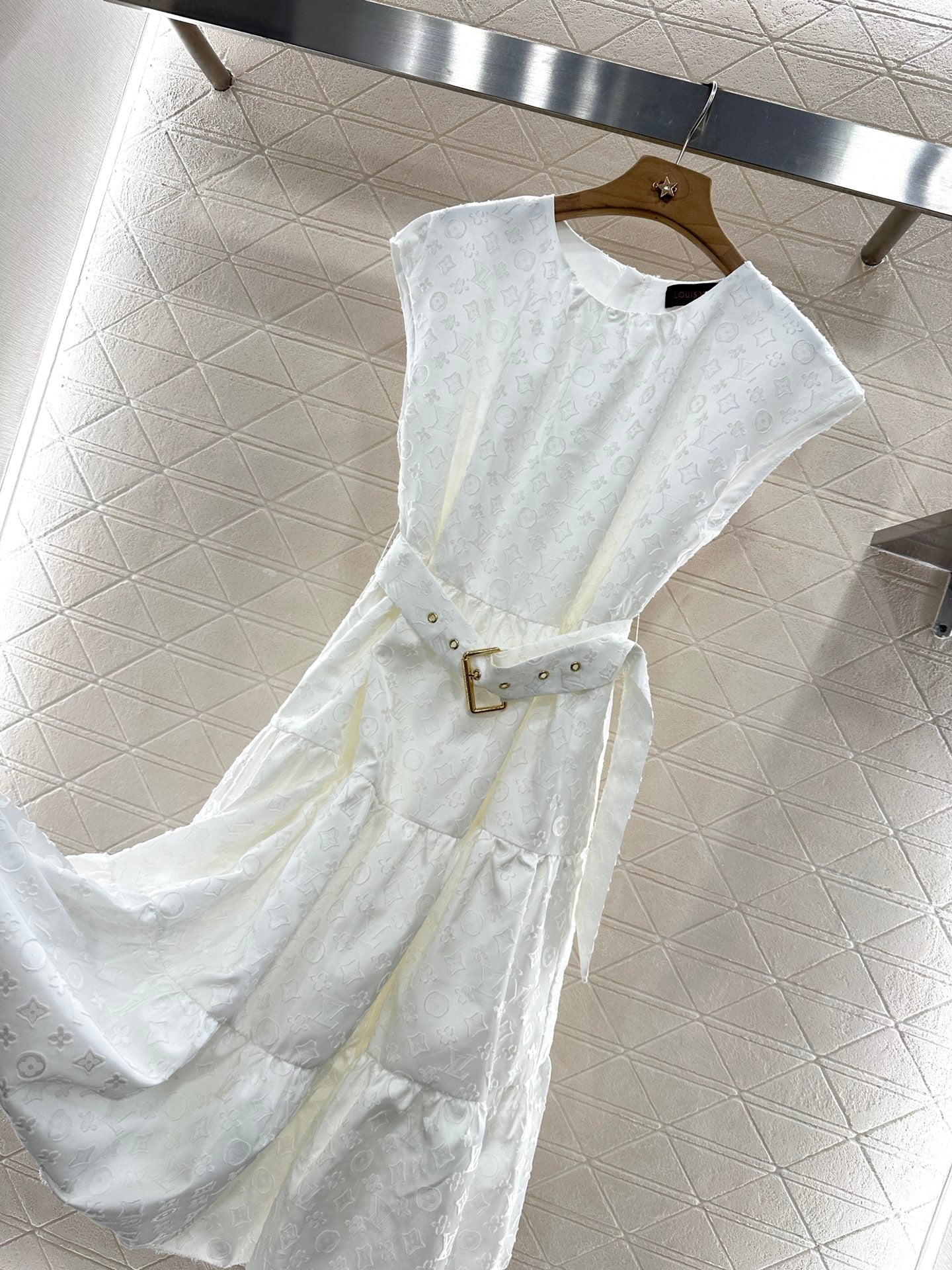 L 25 new arrival Belt sleeveless dress