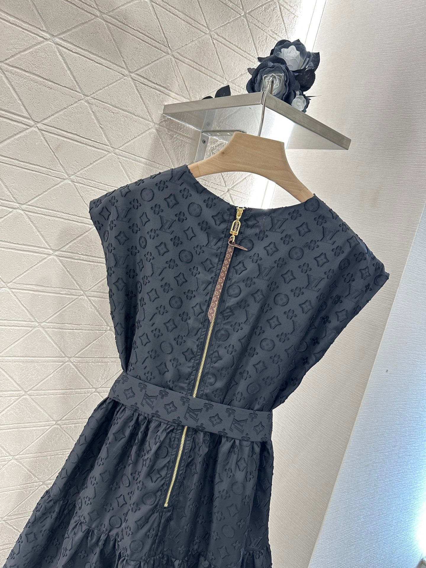 L 25 new arrival Belt sleeveless dress