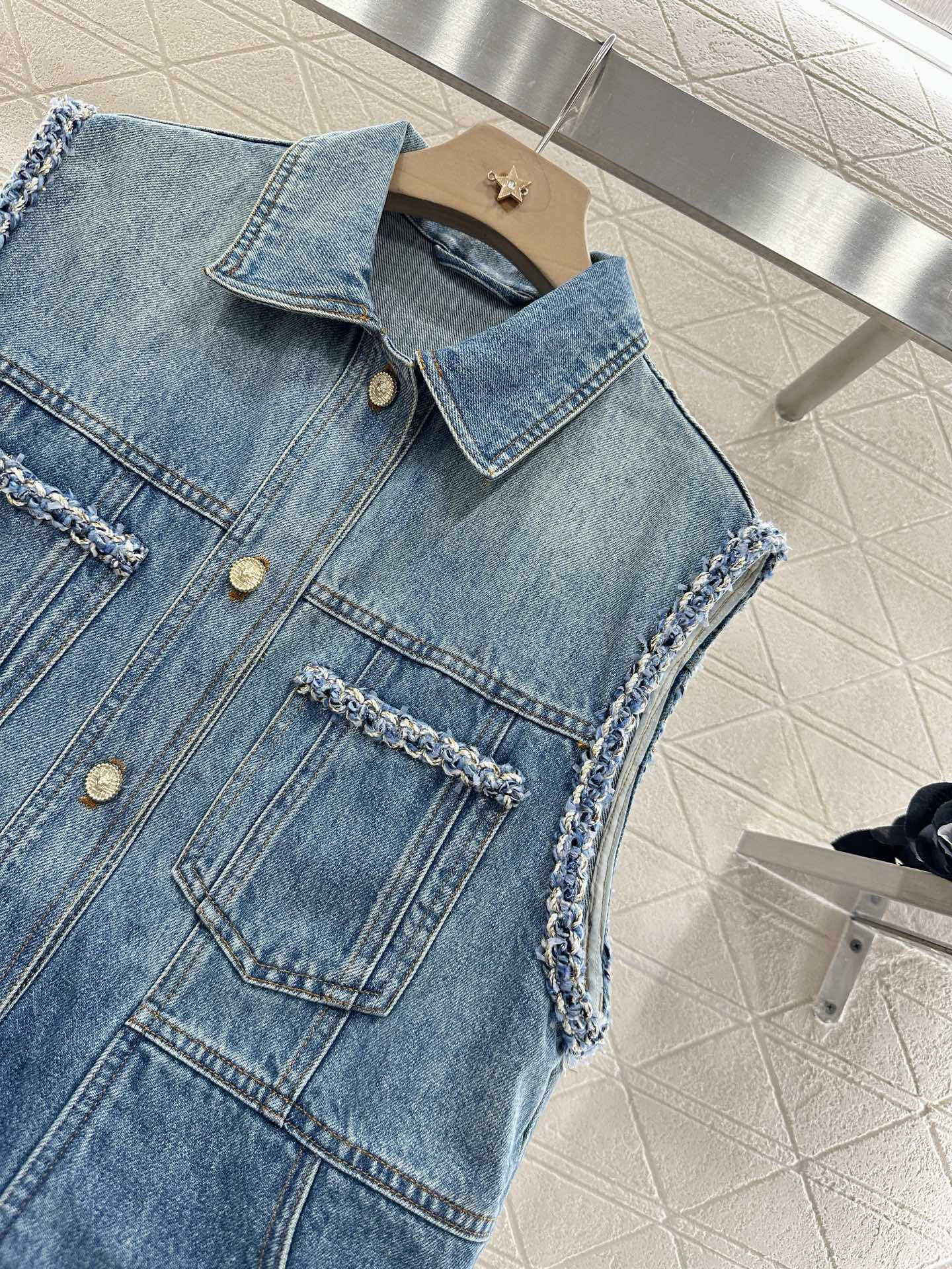 C 2025 new product Denim vest shorts set