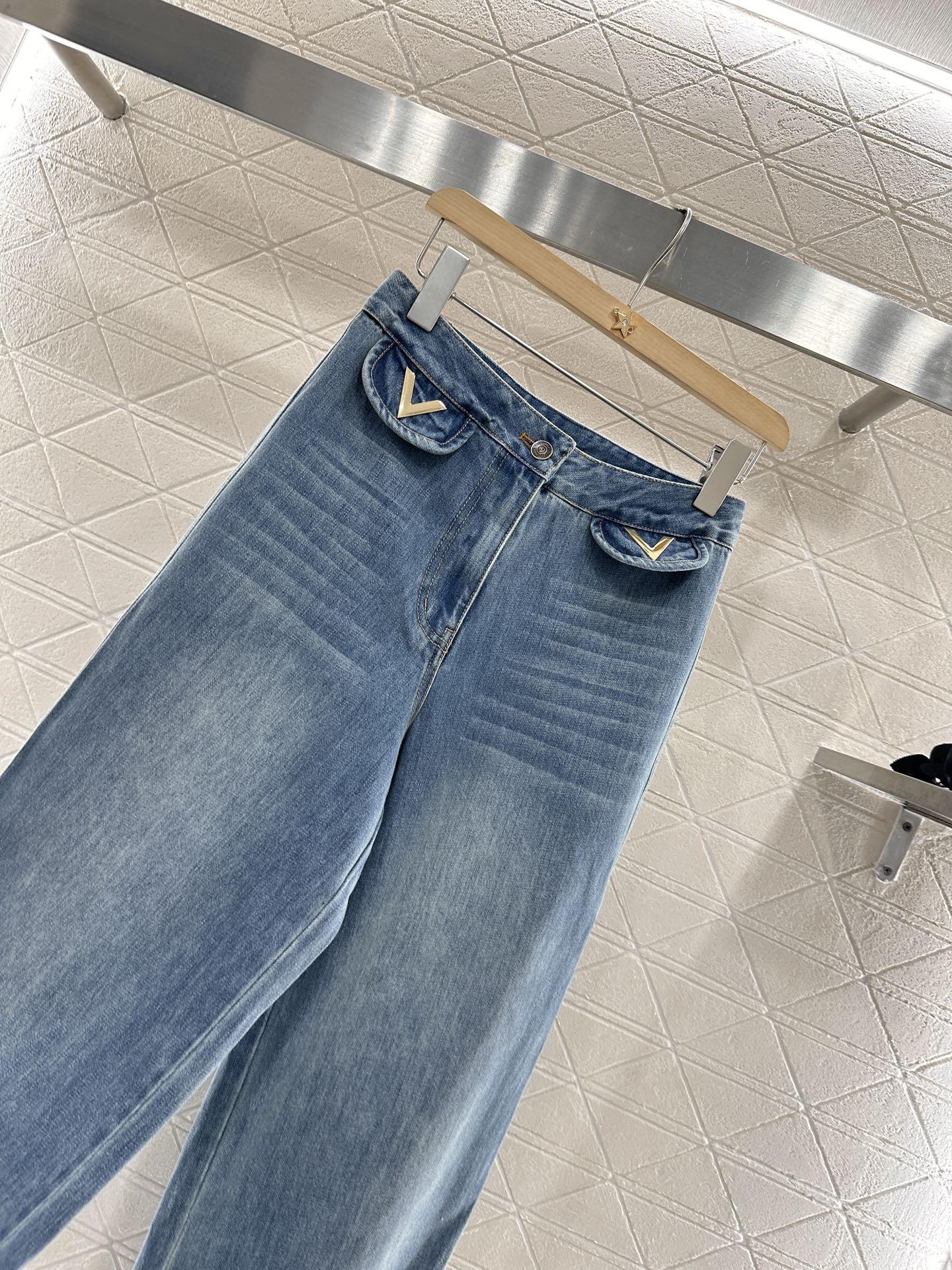V 2025 new products Denim pocket trousers