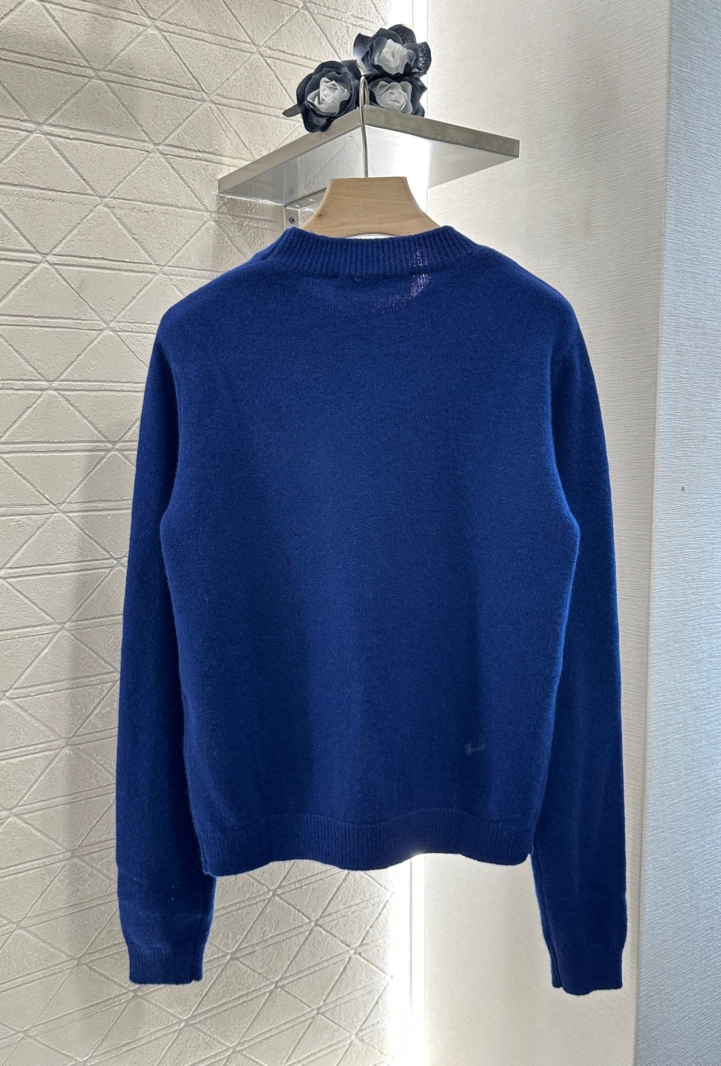 L 2025 new product Sequin sweater