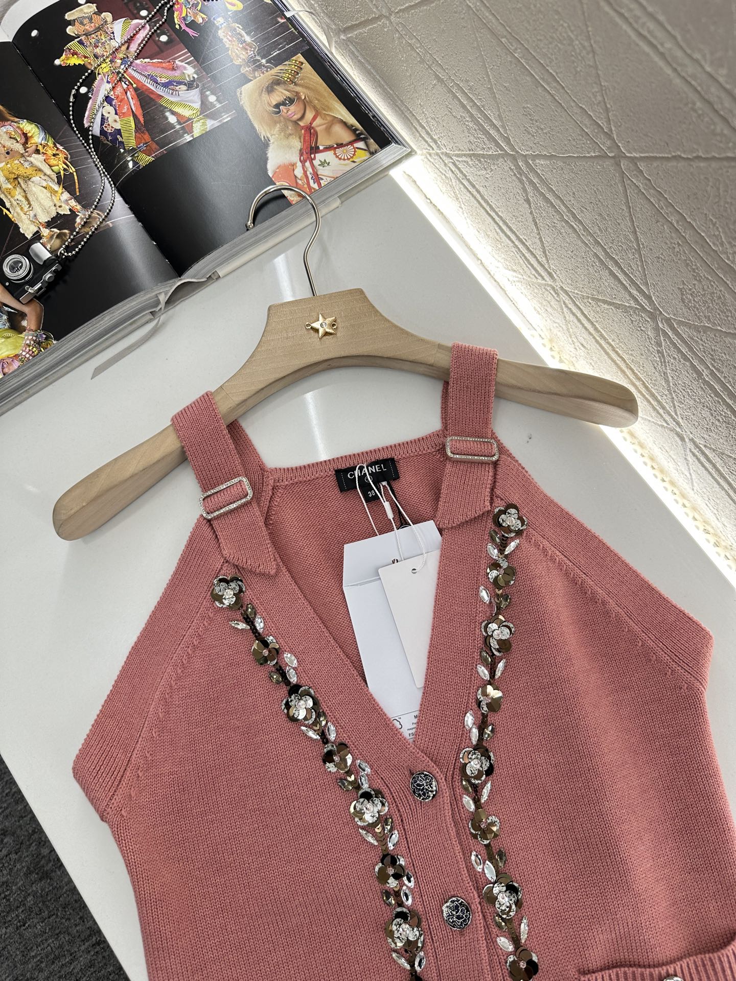 C 2025 new products Vest