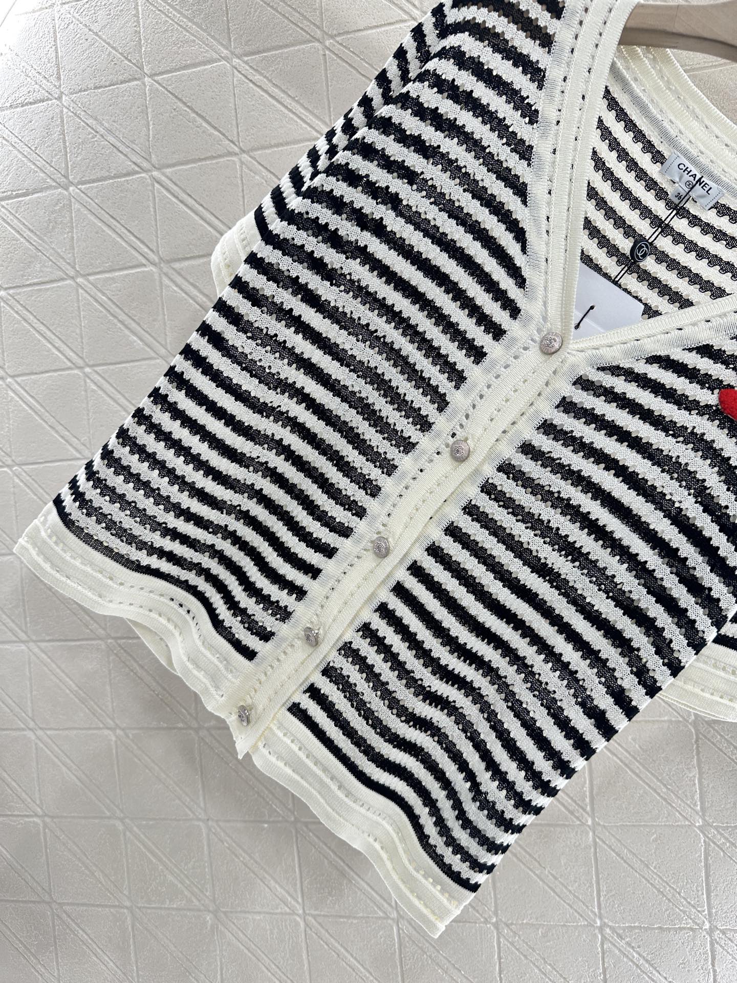 C 2025 new product Knitted short-sleeved cardigan