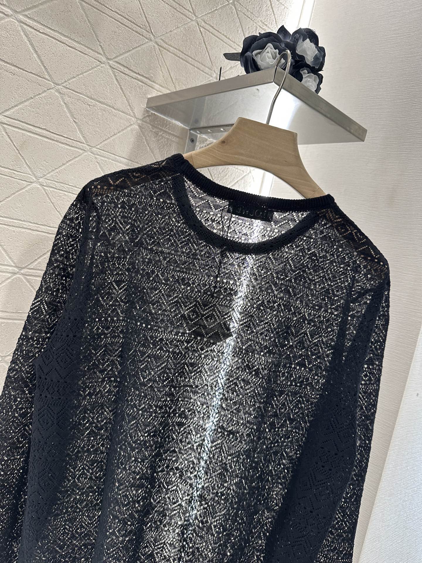 Lo 2025 new product Hollow knitted long sleeves