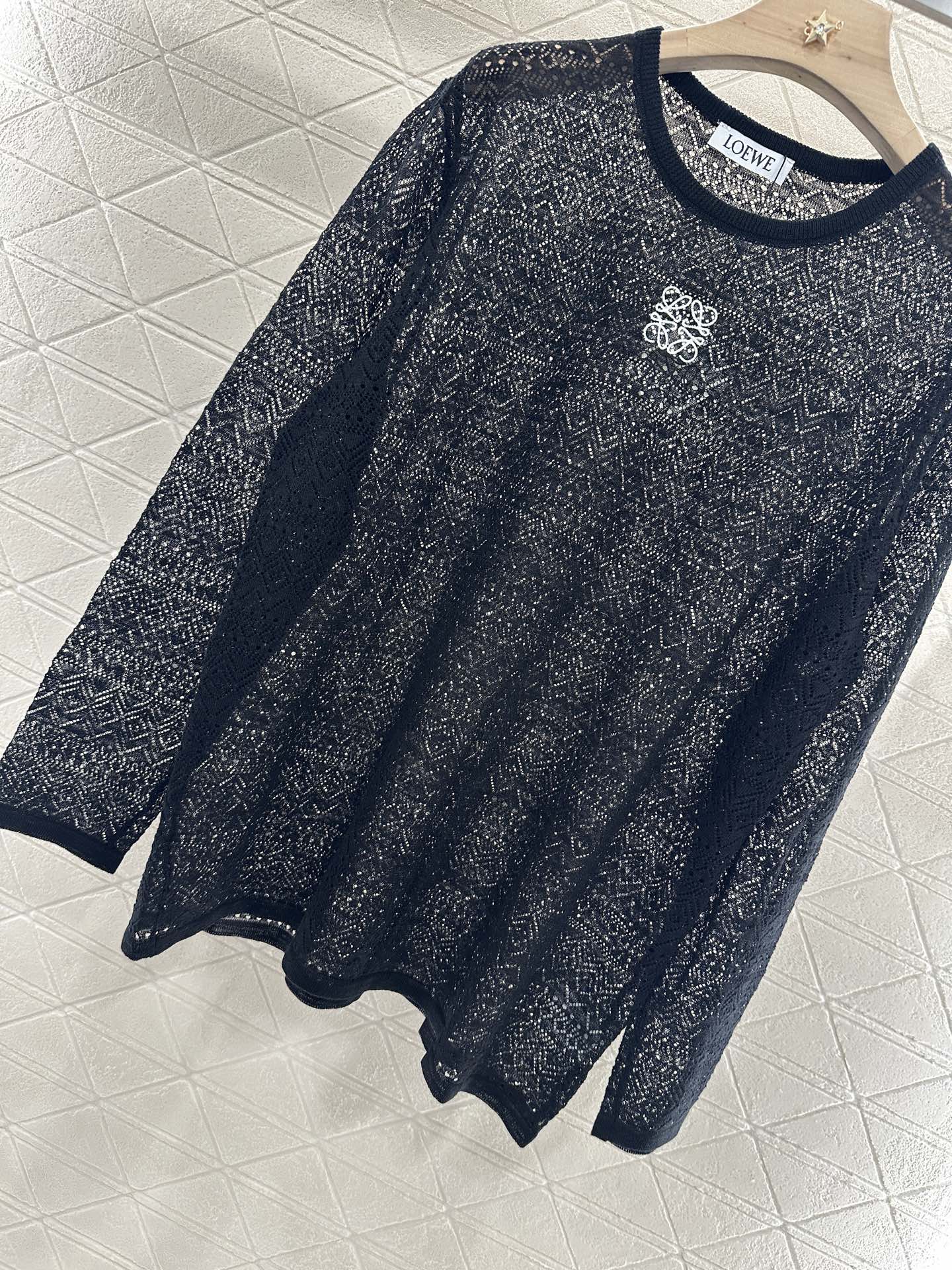 Lo 2025 new product Hollow knitted long sleeves