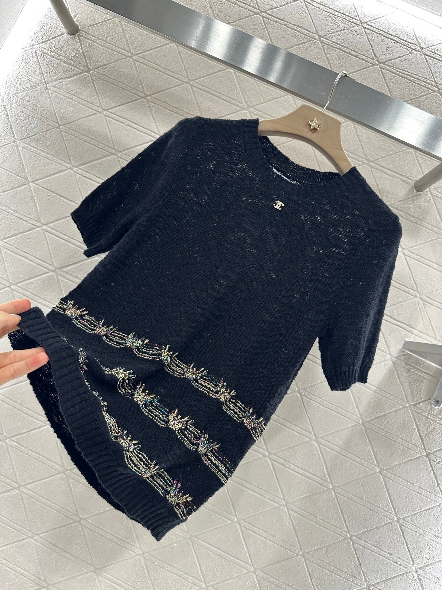 C 2025 new product Embroidered knitted short sleeves