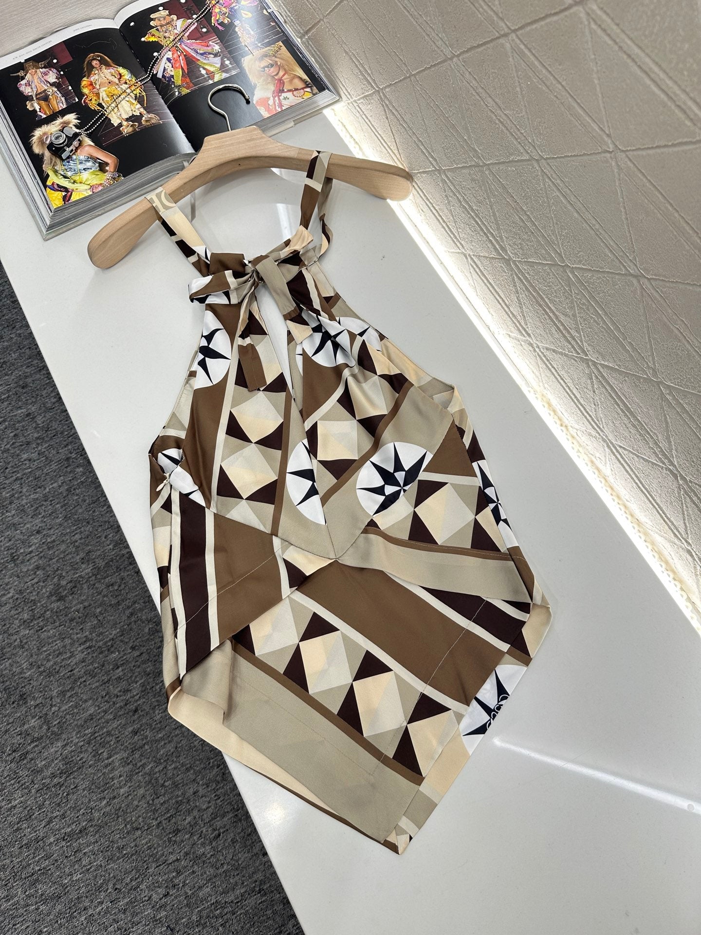 Lo 2025 new product Halter vest