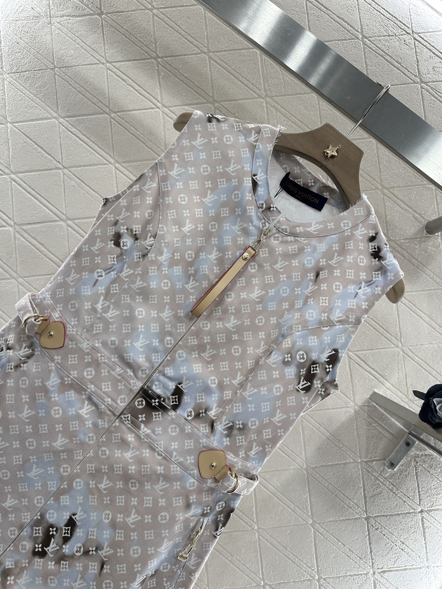 L 2025 new product Printed gradient vest dress
