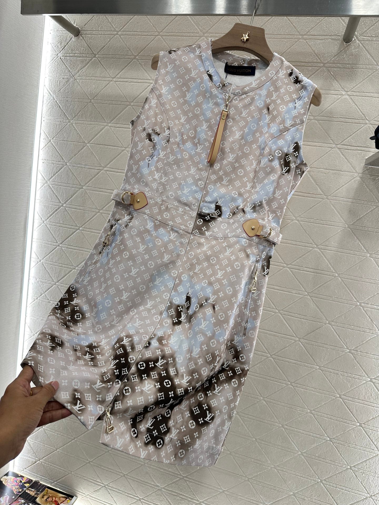 L 2025 new product Printed gradient vest dress