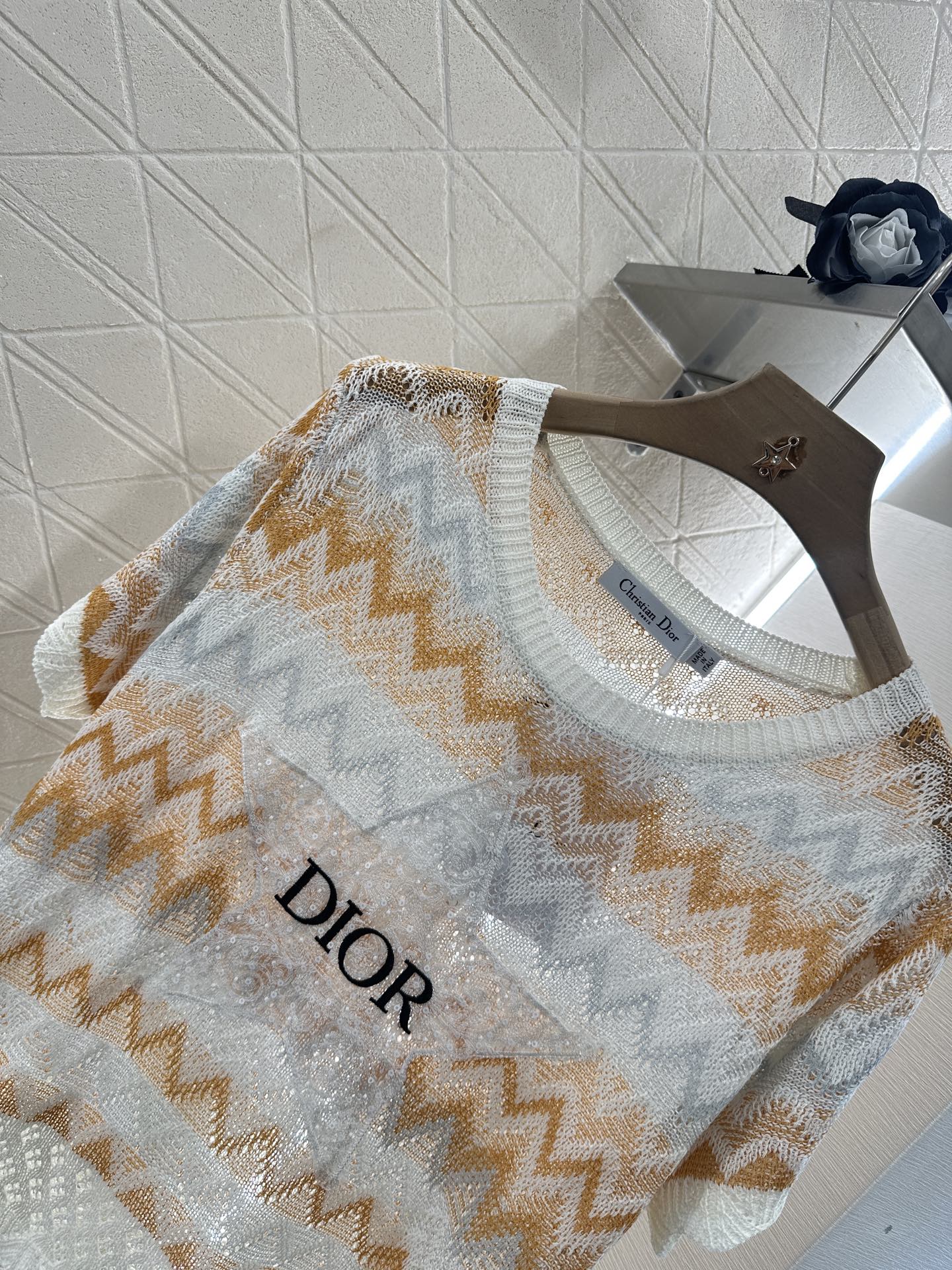 D 2025 new products Embroidered knitted top