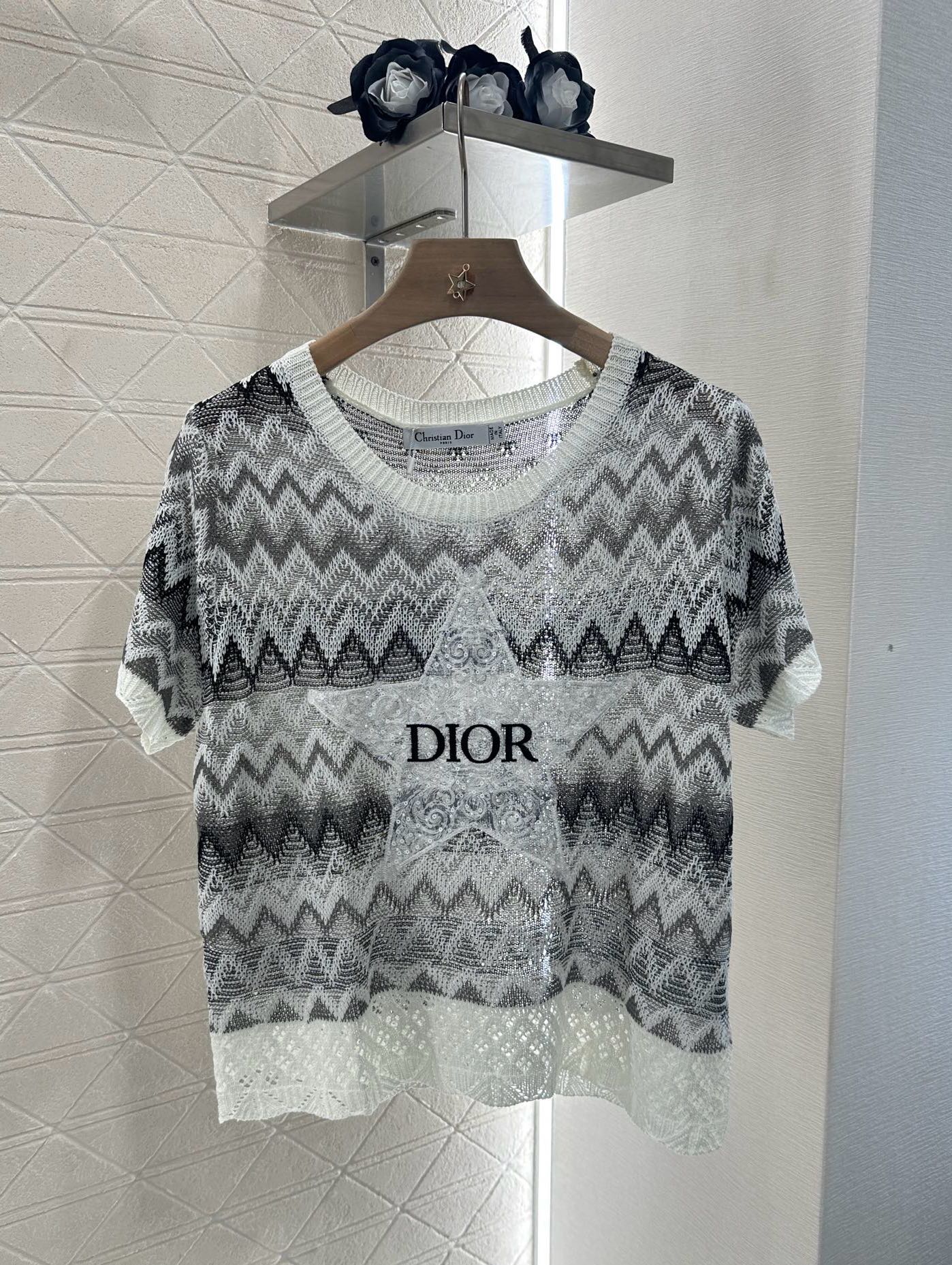 D 2025 new products Embroidered knitted top